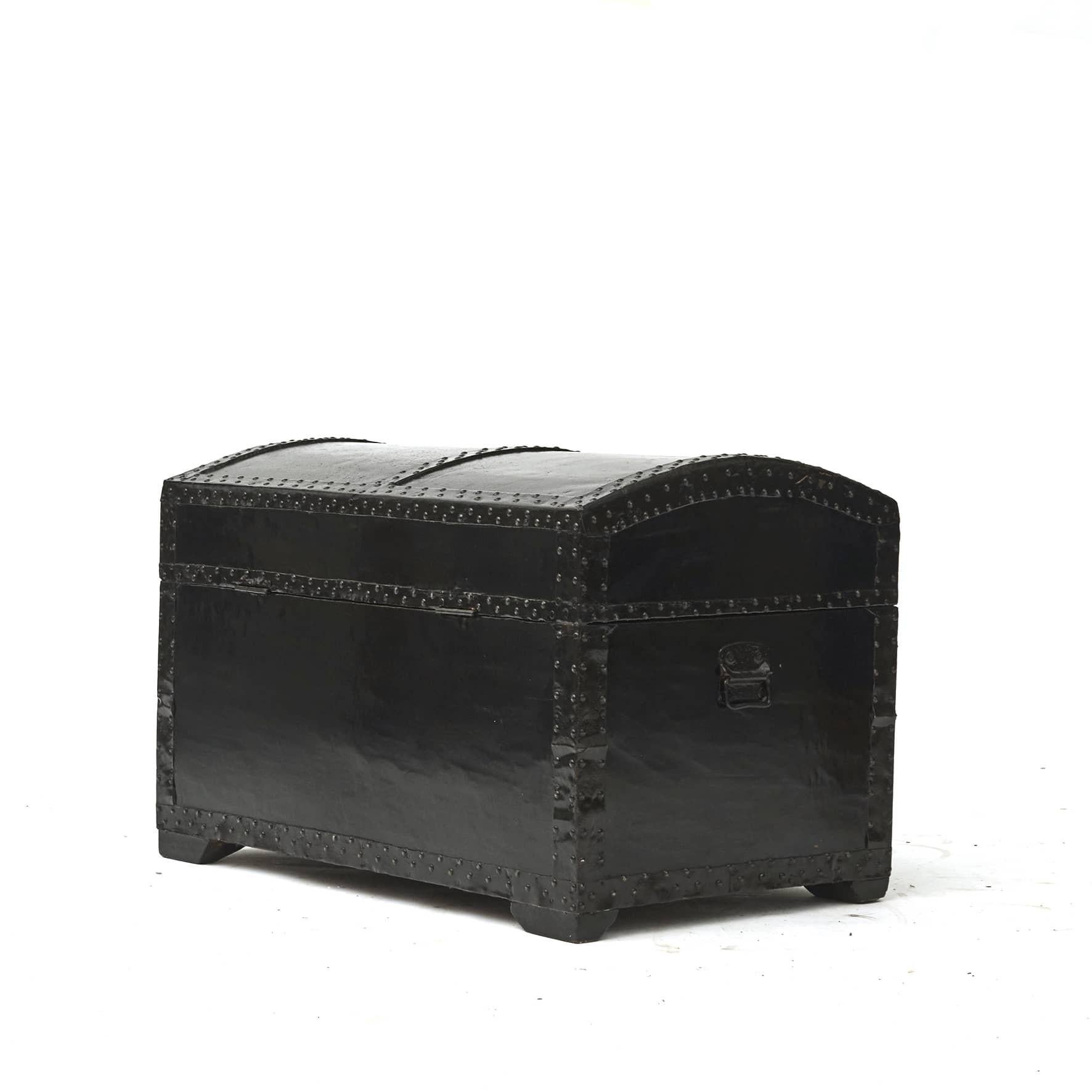 Qing 18th Century Wooden Chest with Black Lacquer For Sale