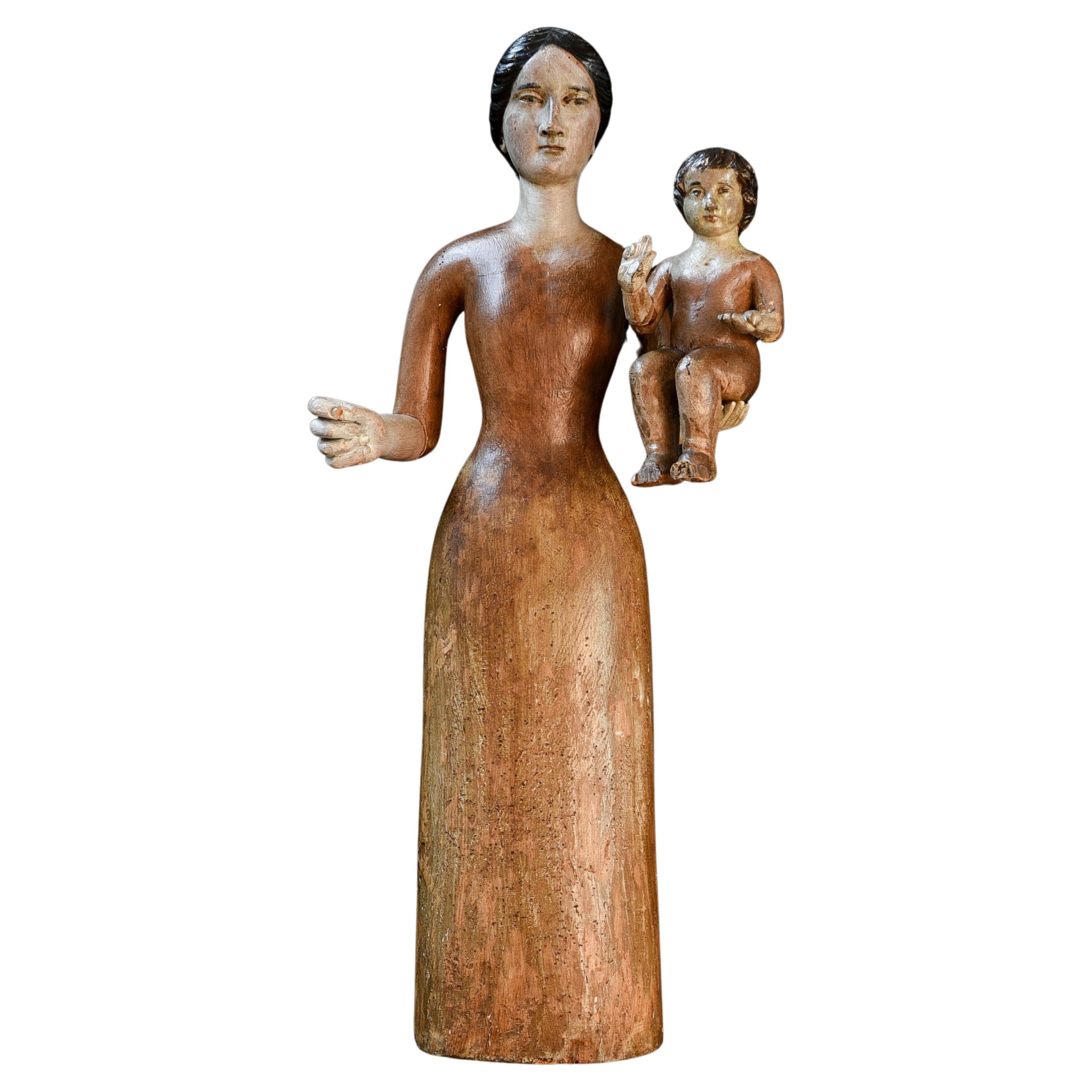 Handgeschnitzte Madonna aus Holz mit Kinderskulptur aus dem 18. Jahrhundert (Southeuropäisch) im Angebot