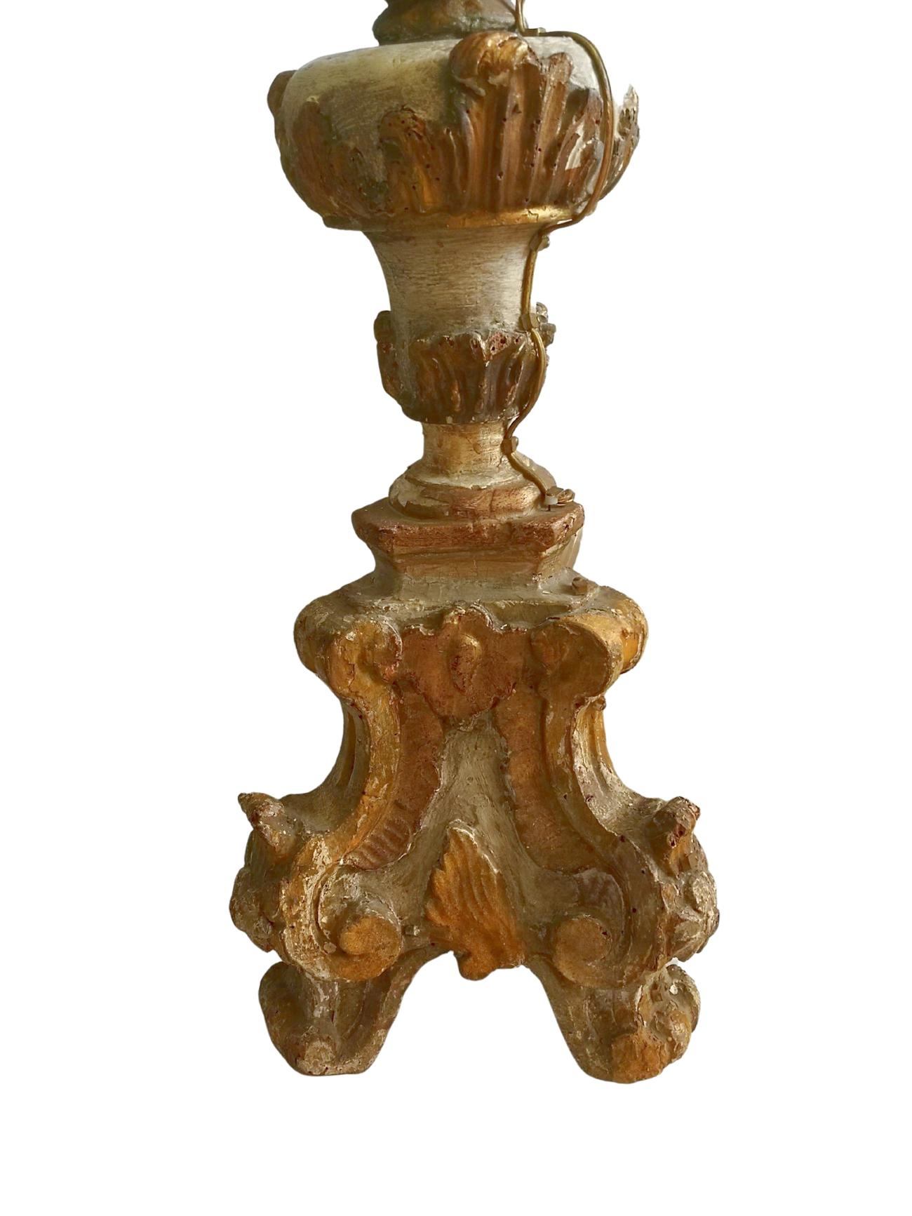 18th Century Wooden Torch For Sale 1