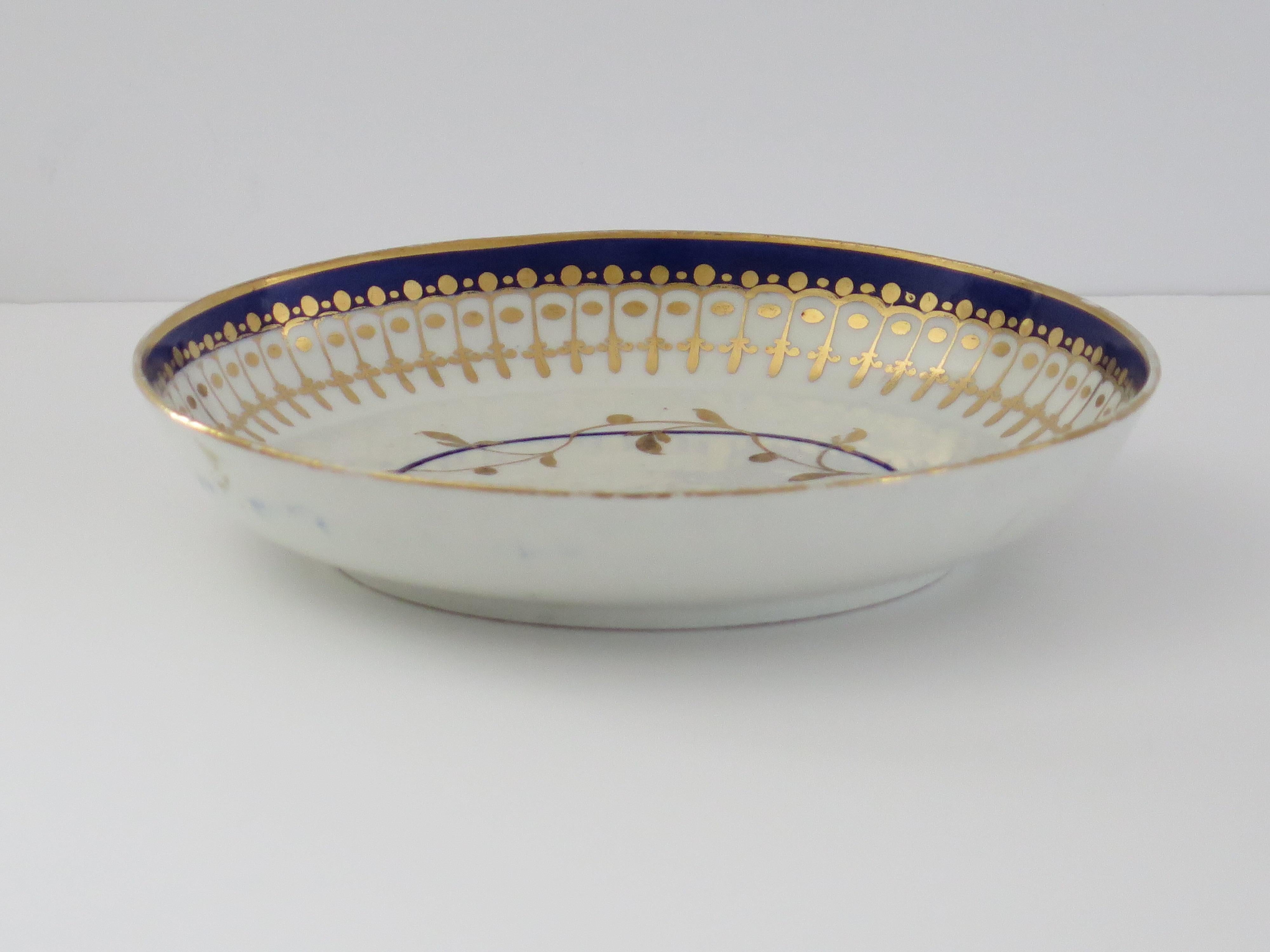 Sauciere oder Schale aus Worcester-Porzellan des 18. Jahrhunderts in Blau und Gold, um 1780 (George III.) im Angebot