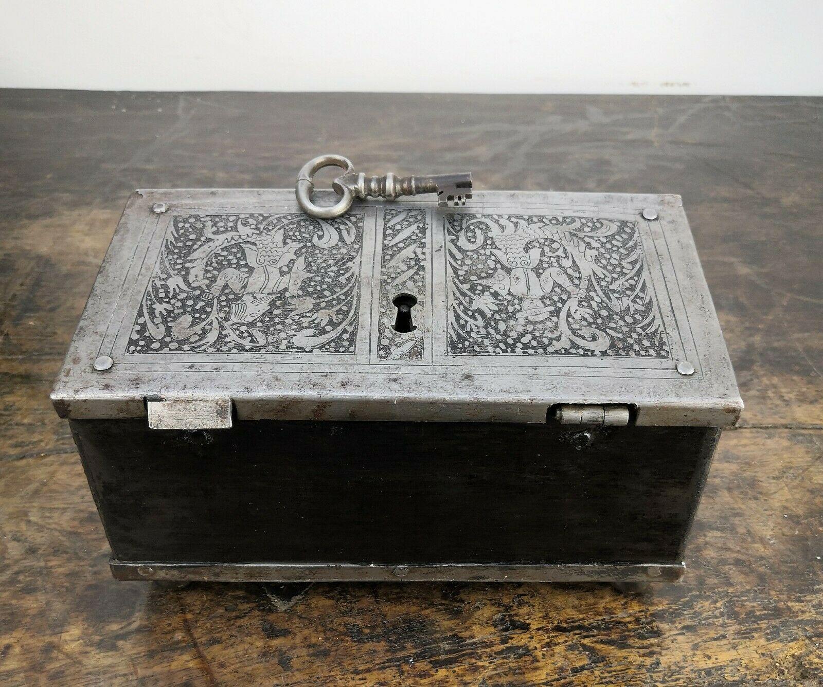 18th Century Wrought Iron Antique Safe, Strongbox, Armada Chest, Iron Casket In Excellent Condition In Carimate, Como