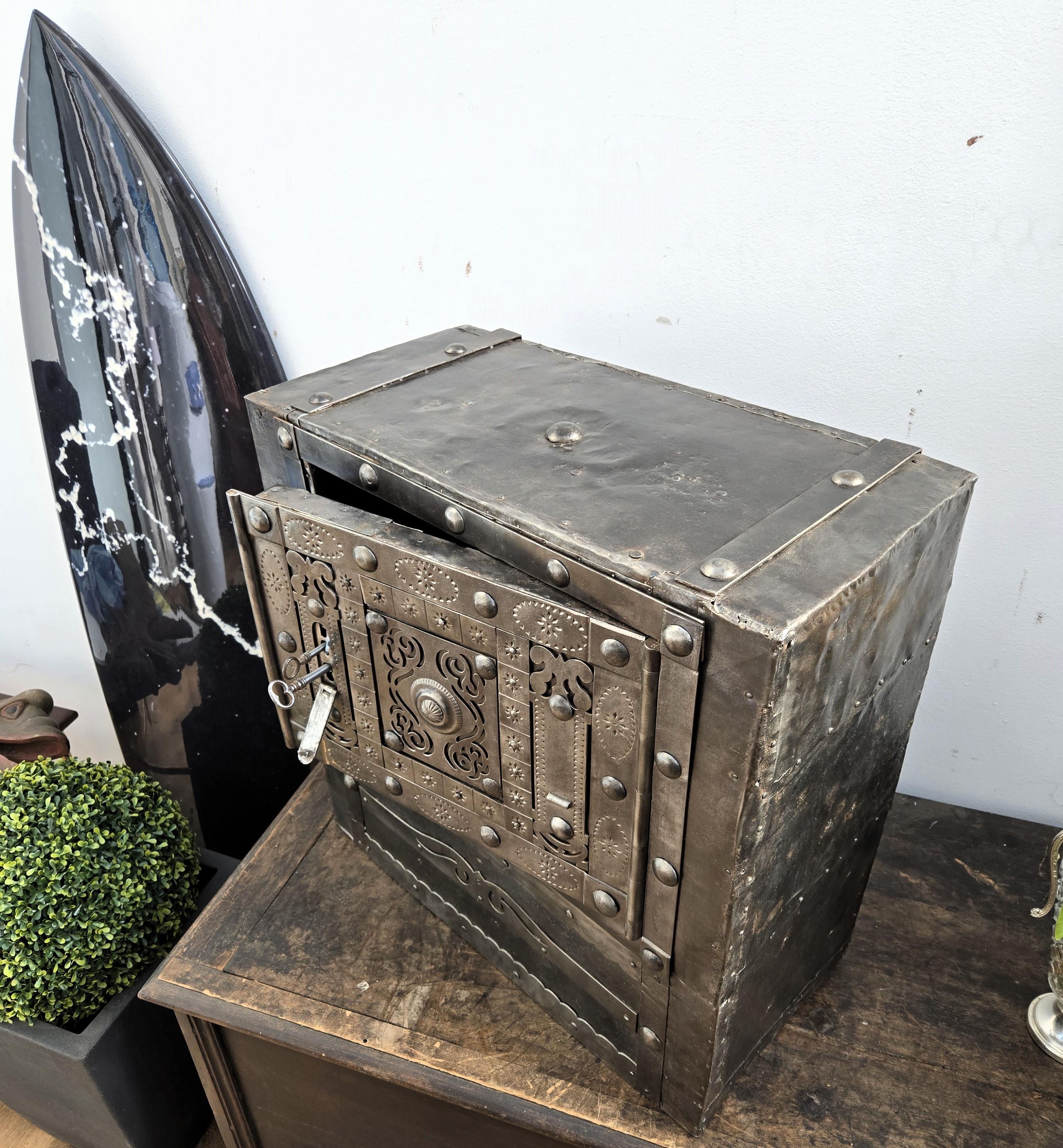 18th Century Wrought Iron Italian Antique Hobnail Safe Strong Box Bar Cabinet 5