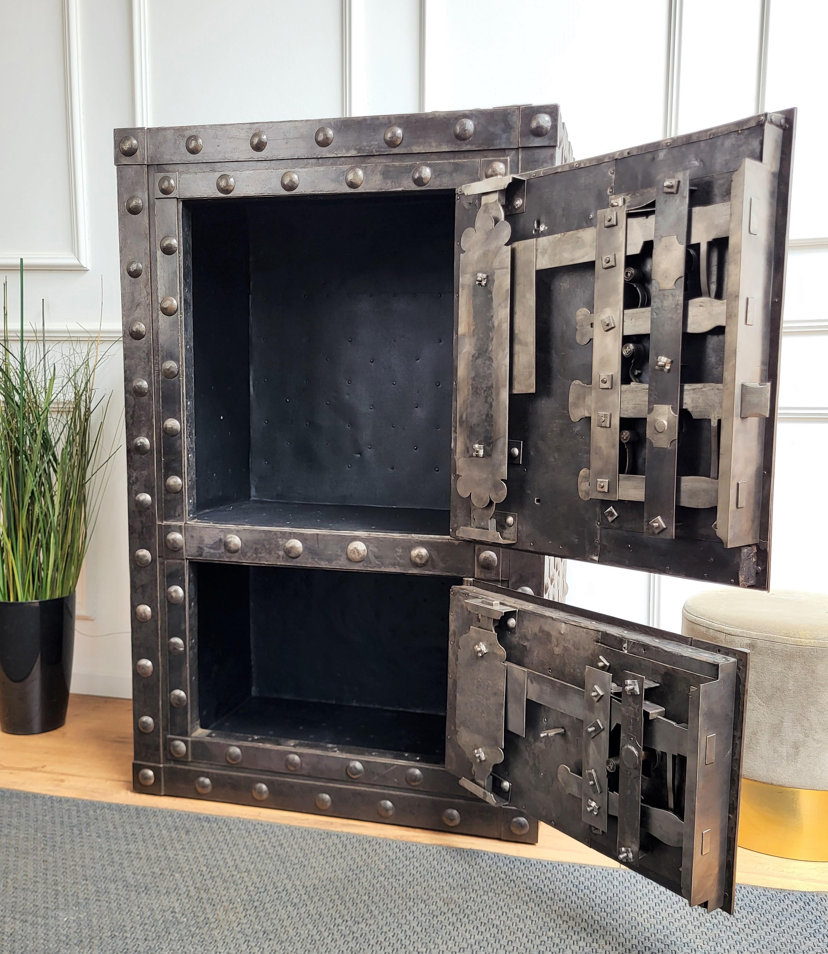 blacksmith safe box