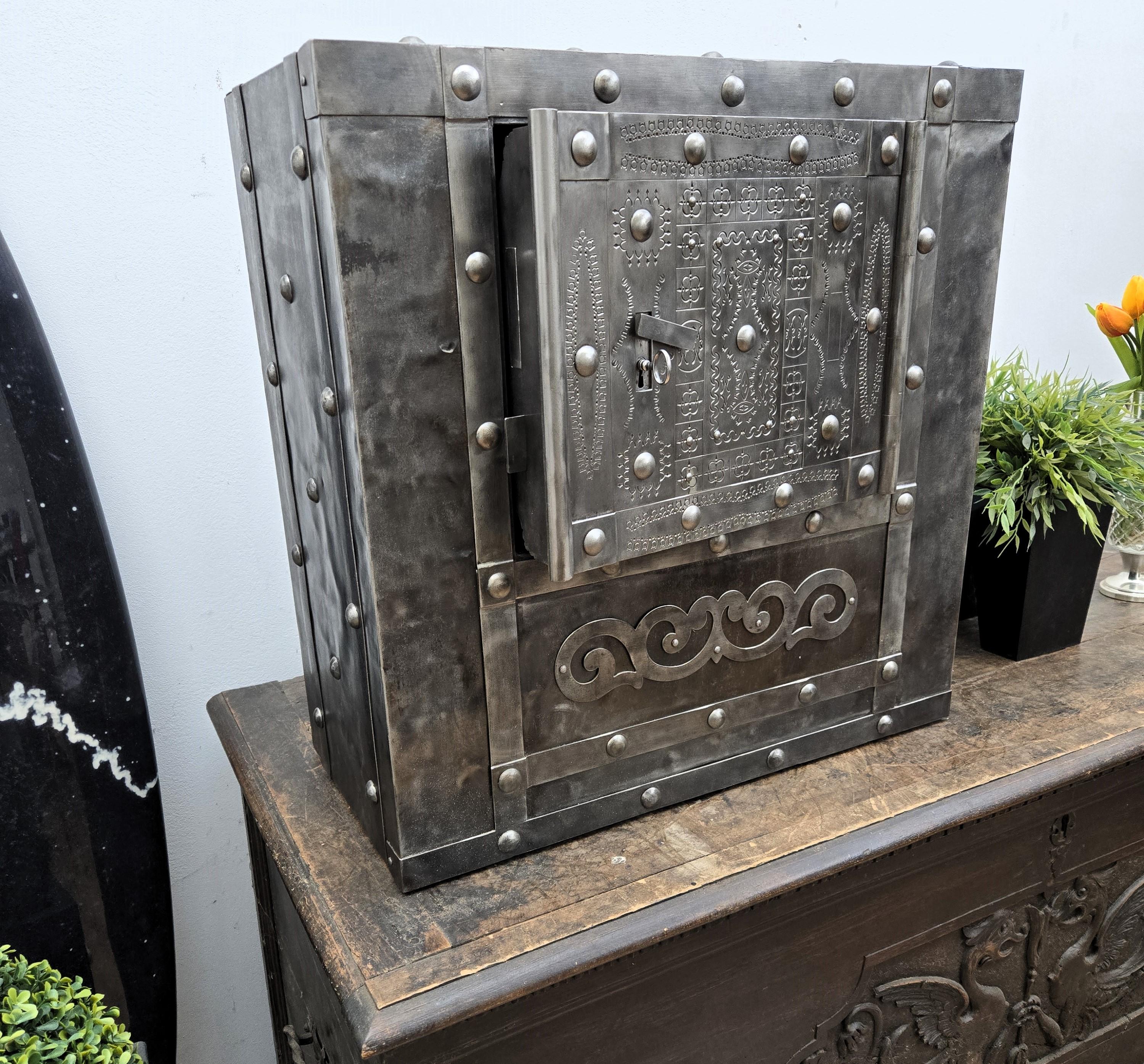 Baroque 18th Century Wrought Iron Italian Antique Hobnail Safe Strong Box Bar Cabinet For Sale