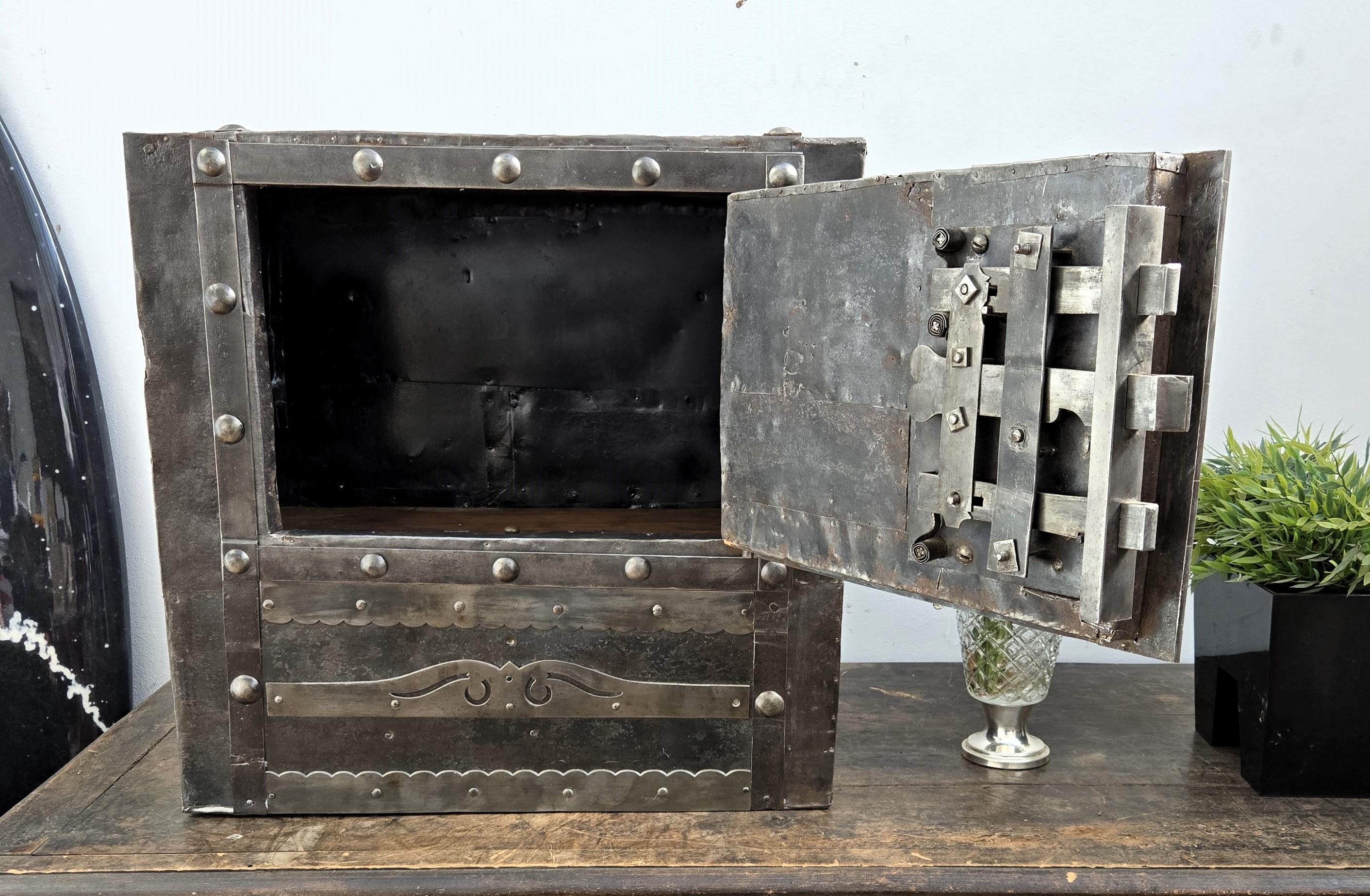Metal 18th Century Wrought Iron Italian Antique Hobnail Safe Strong Box Bar Cabinet