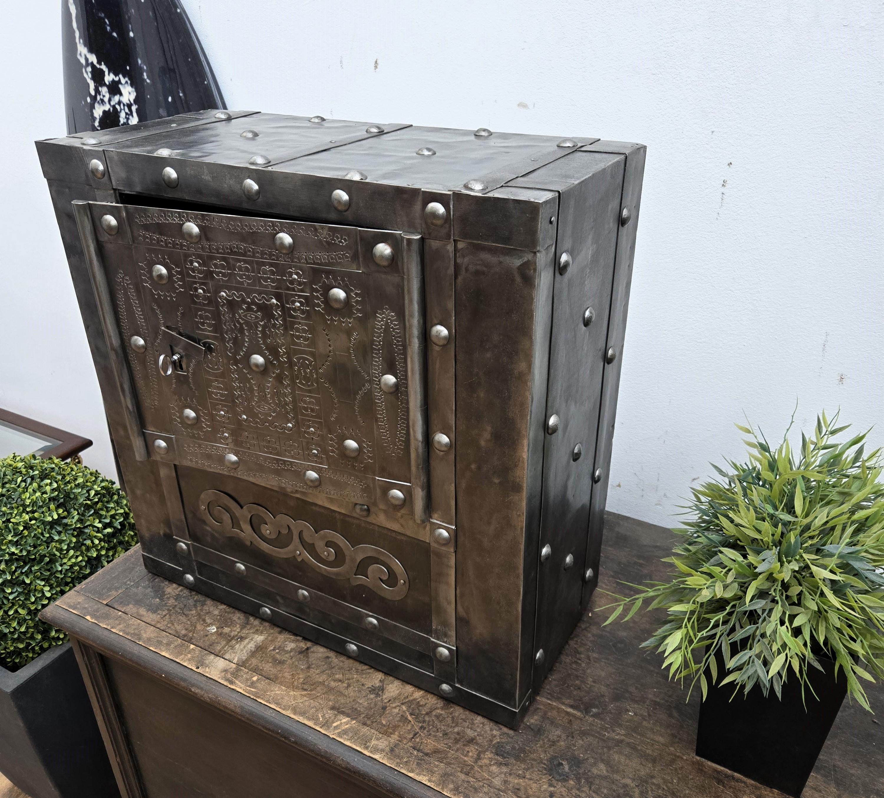 Metal 18th Century Wrought Iron Italian Antique Hobnail Safe Strong Box Bar Cabinet For Sale