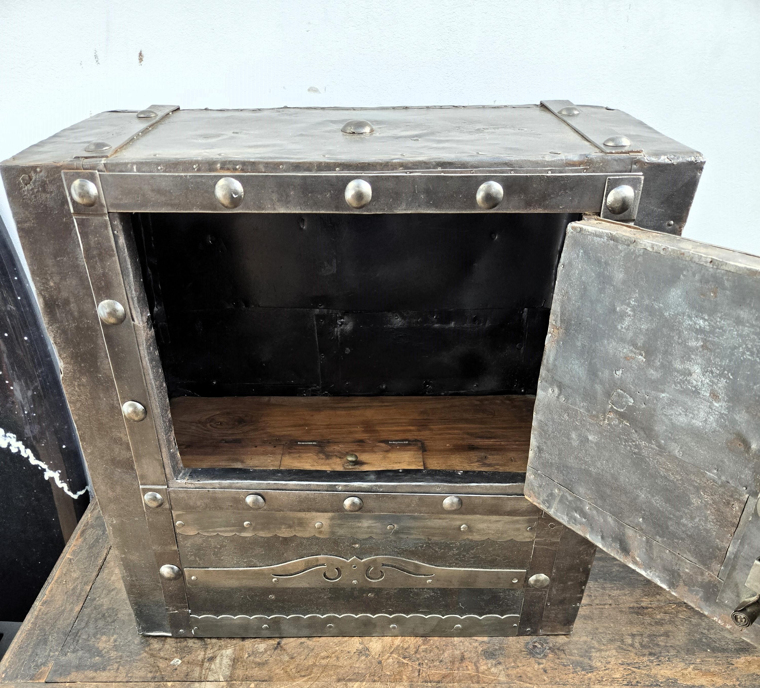 18th Century Wrought Iron Italian Antique Hobnail Safe Strong Box Bar Cabinet 2