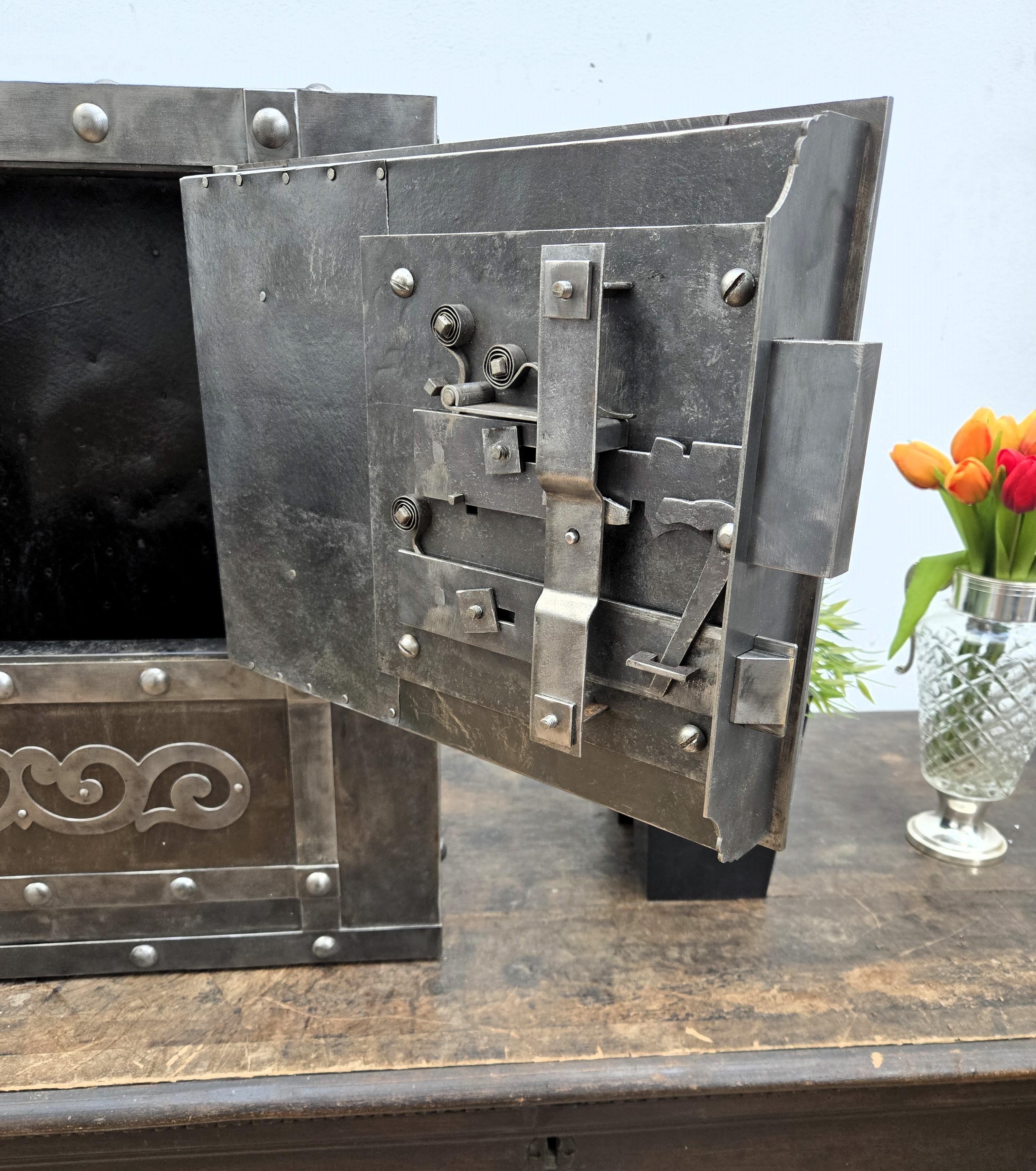 18th Century Wrought Iron Italian Antique Hobnail Safe Strong Box Bar Cabinet For Sale 2