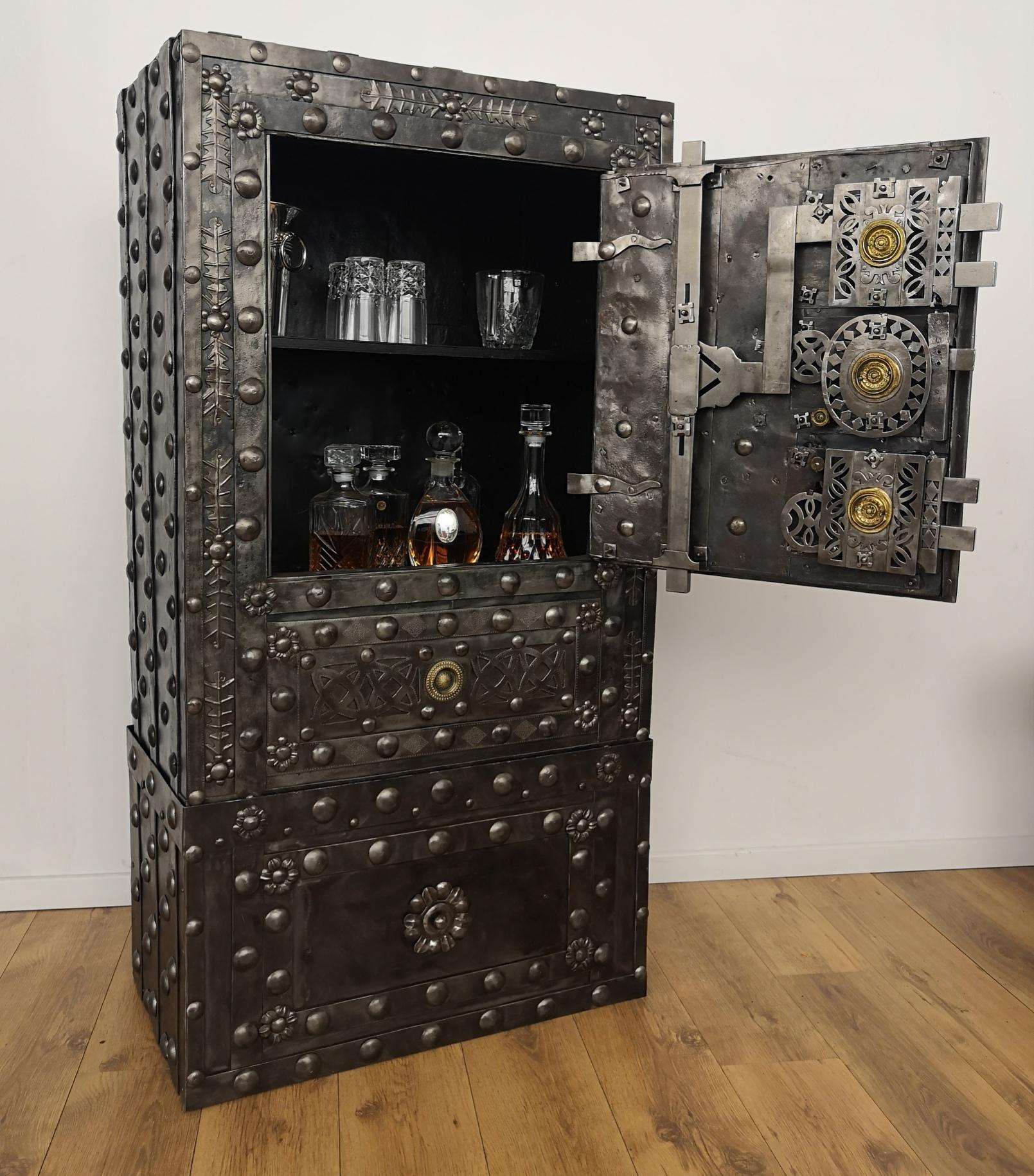 18th Century Wrought Iron Italian Antique Hobnail Safe Strongbox Cabinet 2