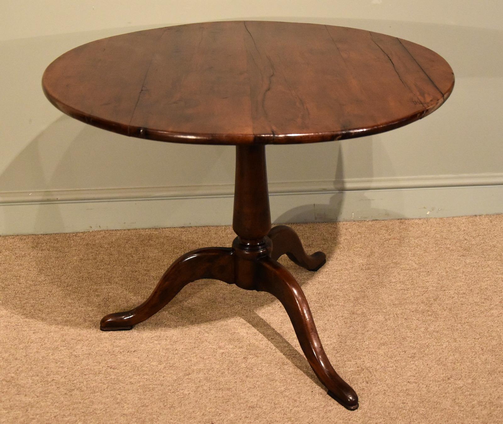 George III  18th Century, Yew Wood circular Tripod Table  For Sale