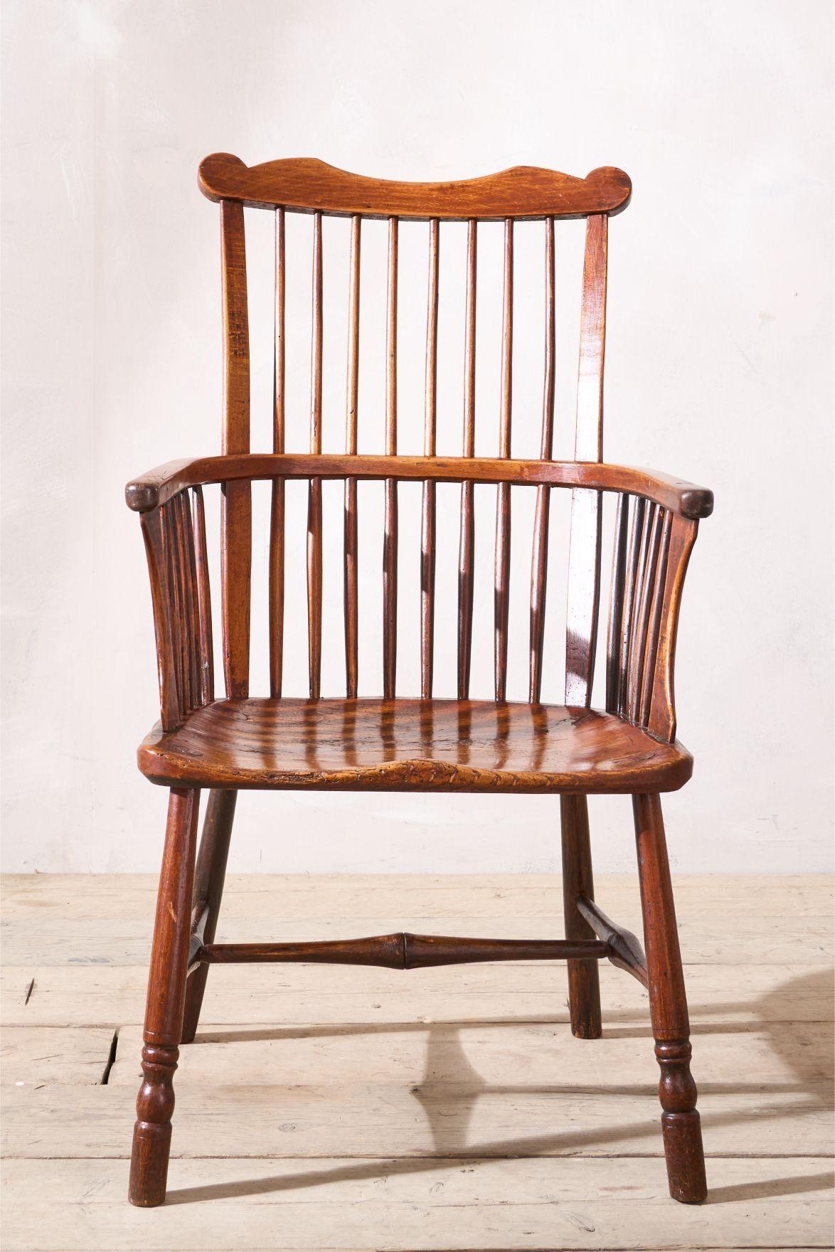 Sedia Windsor con schienale a pettine in legno di tasso del XVIII secolo In condizioni ottime in vendita a Malton, GB