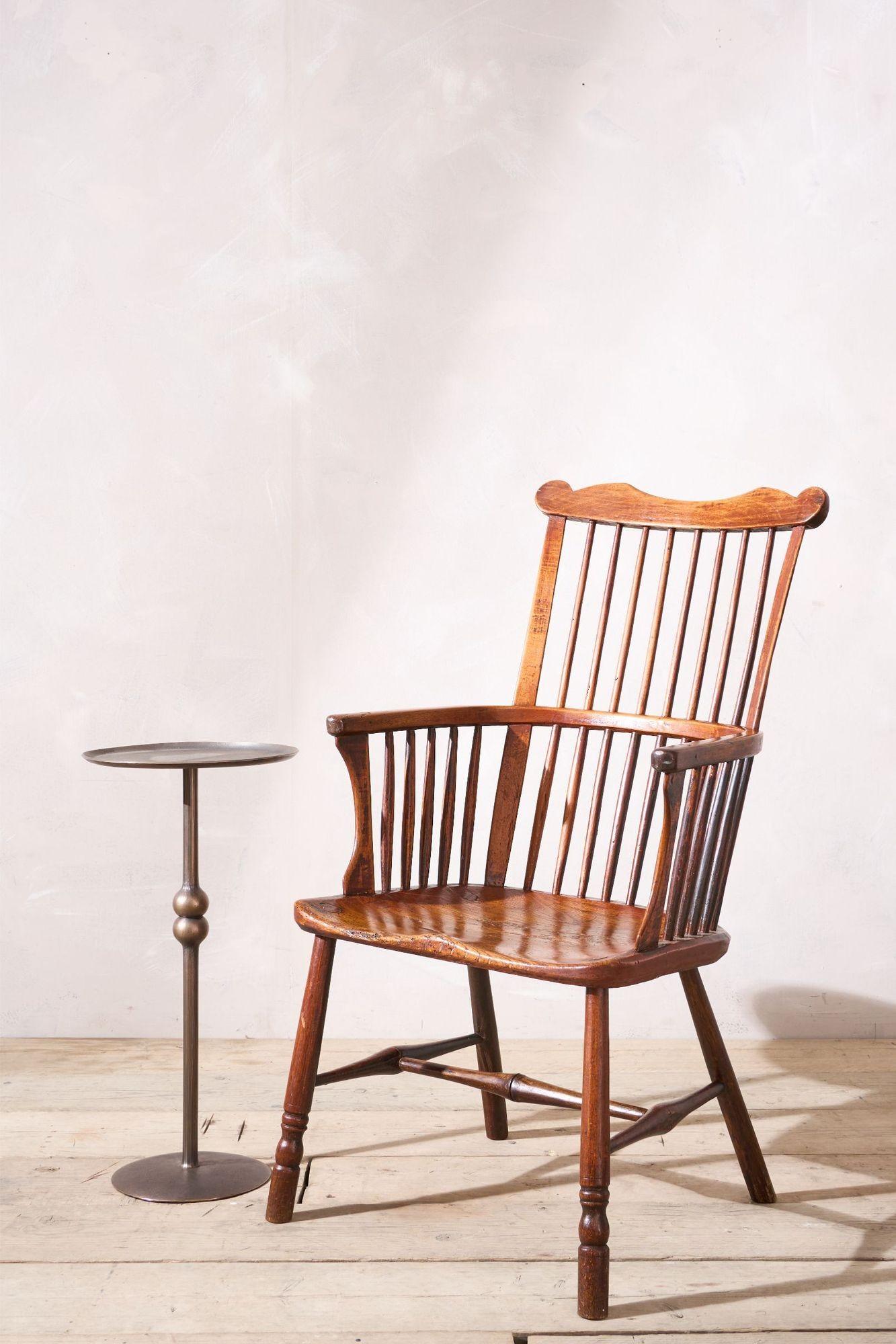 Sedia Windsor con schienale a pettine in legno di tasso del XVIII secolo in vendita 1