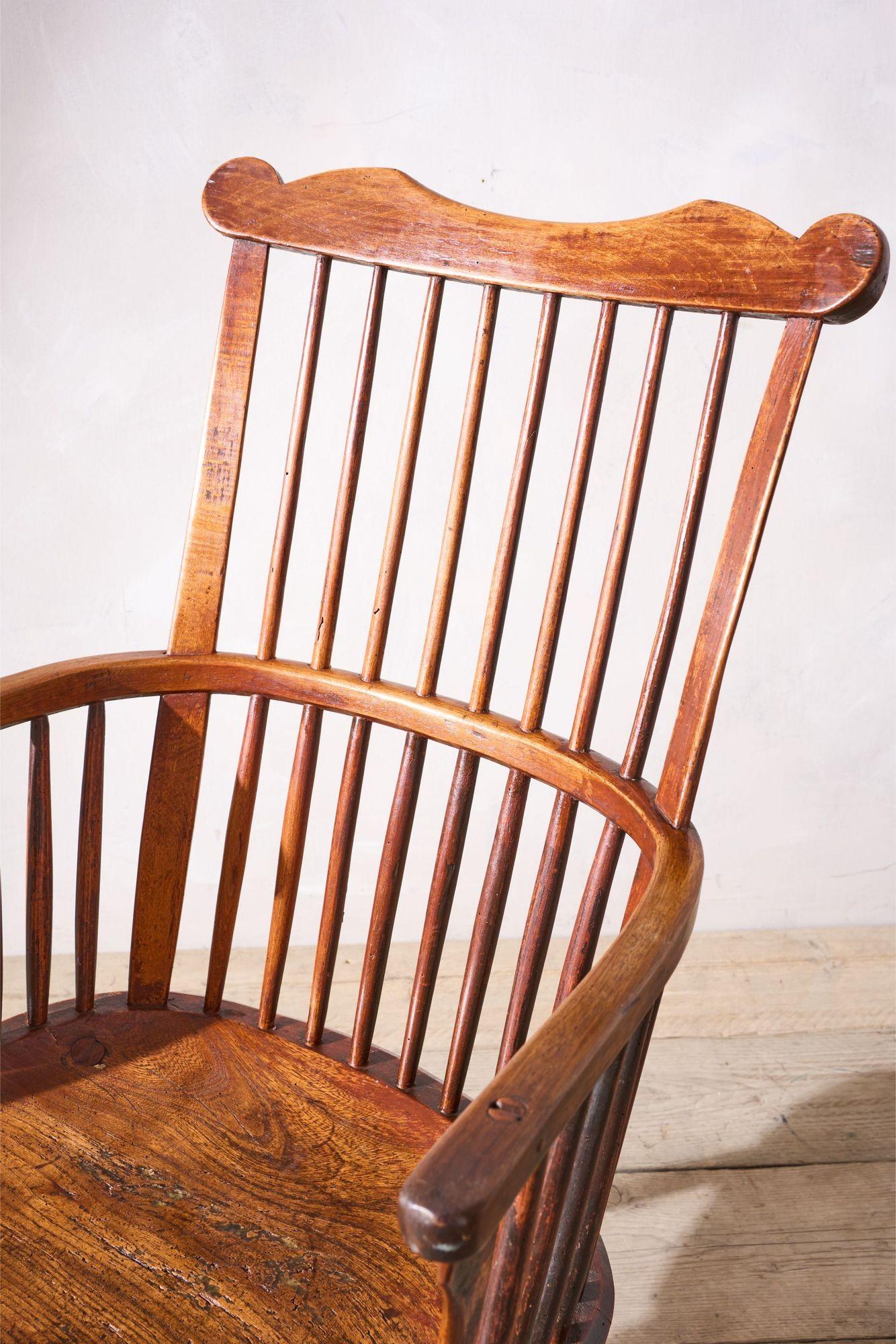 Sedia Windsor con schienale a pettine in legno di tasso del XVIII secolo in vendita 4