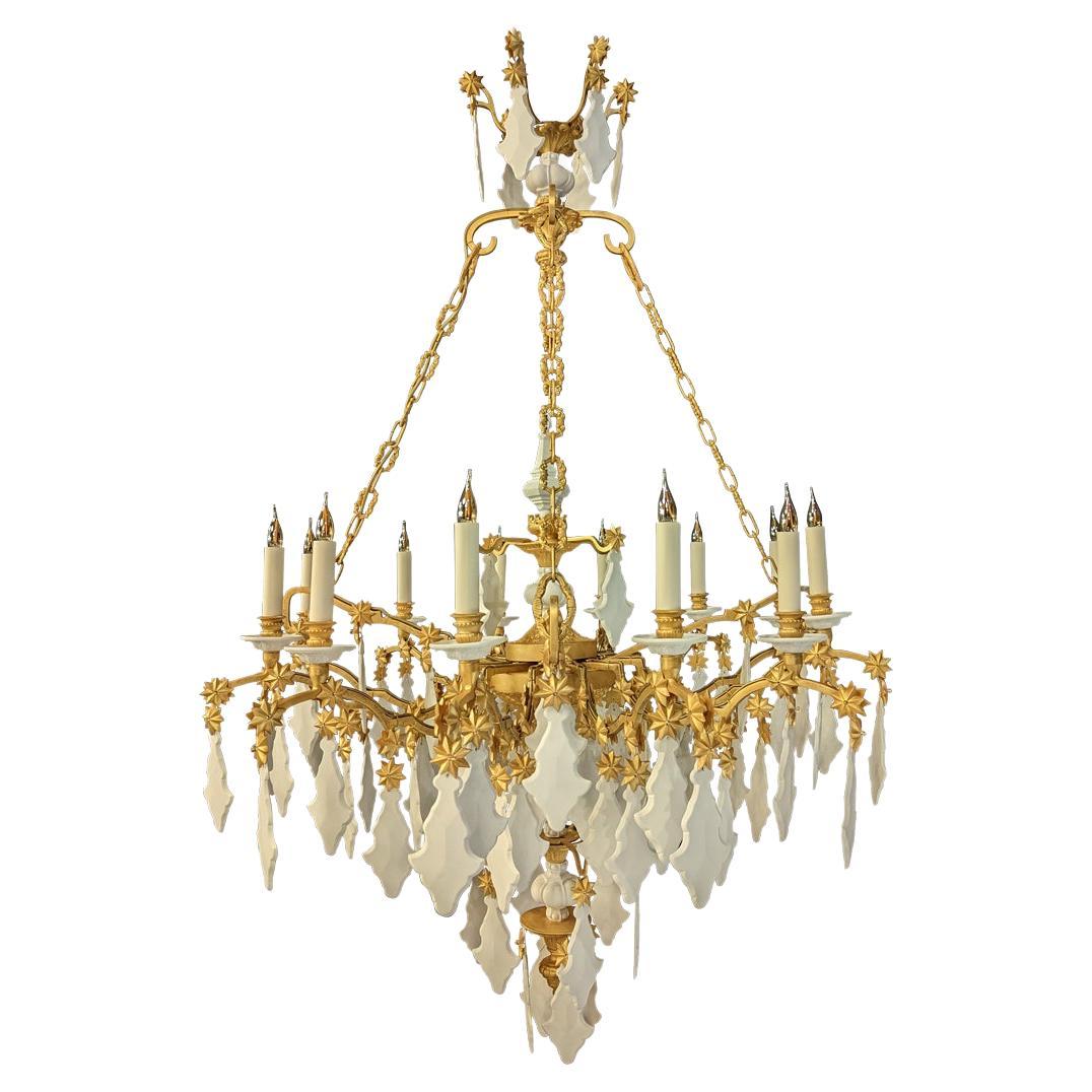 18th Chaine Chandelier in Golden Iron of 12 Lights with Porcelain Pendants For Sale