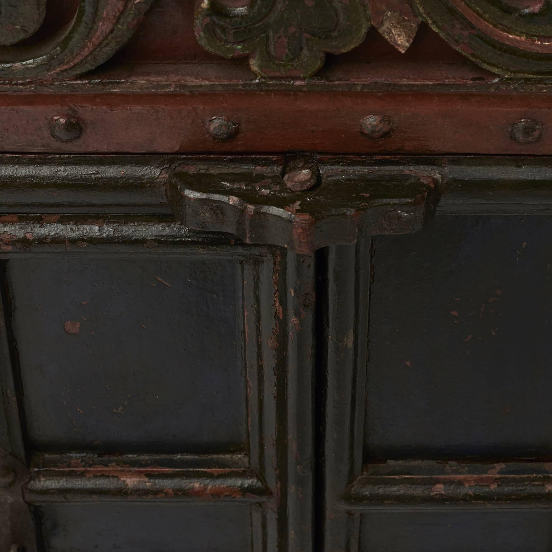 18th Ctr. Chinese Qing Dynasty Carved Butterfly Style Cabinet For Sale 3