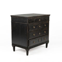 18e Ctr. Commode Gustavian peinte en noir