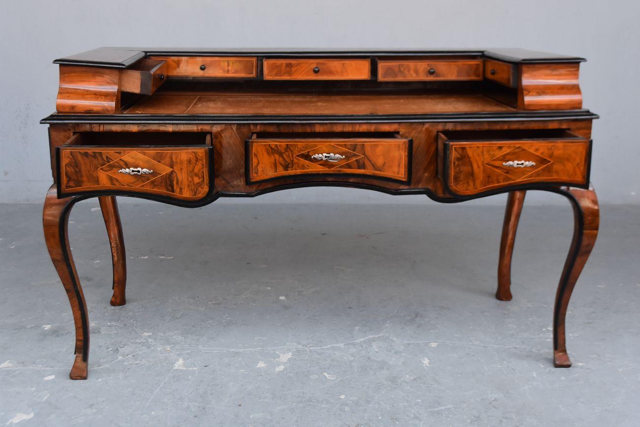 18th Century Double Sided Desk Louis XV Walnut Attributed J.F Hache For Sale 2