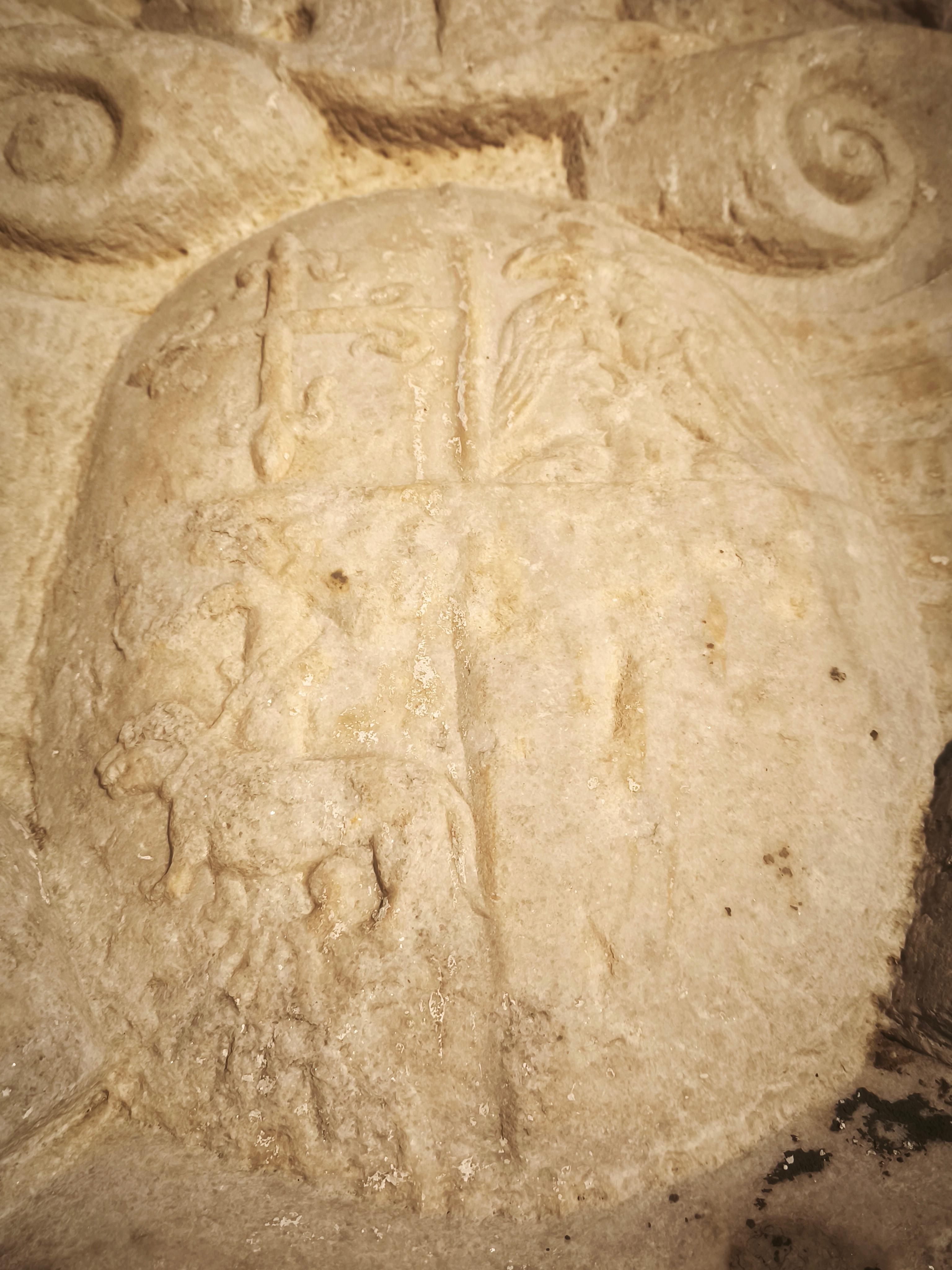 18th Heraldic Shield in Carved Limestone For Sale 7