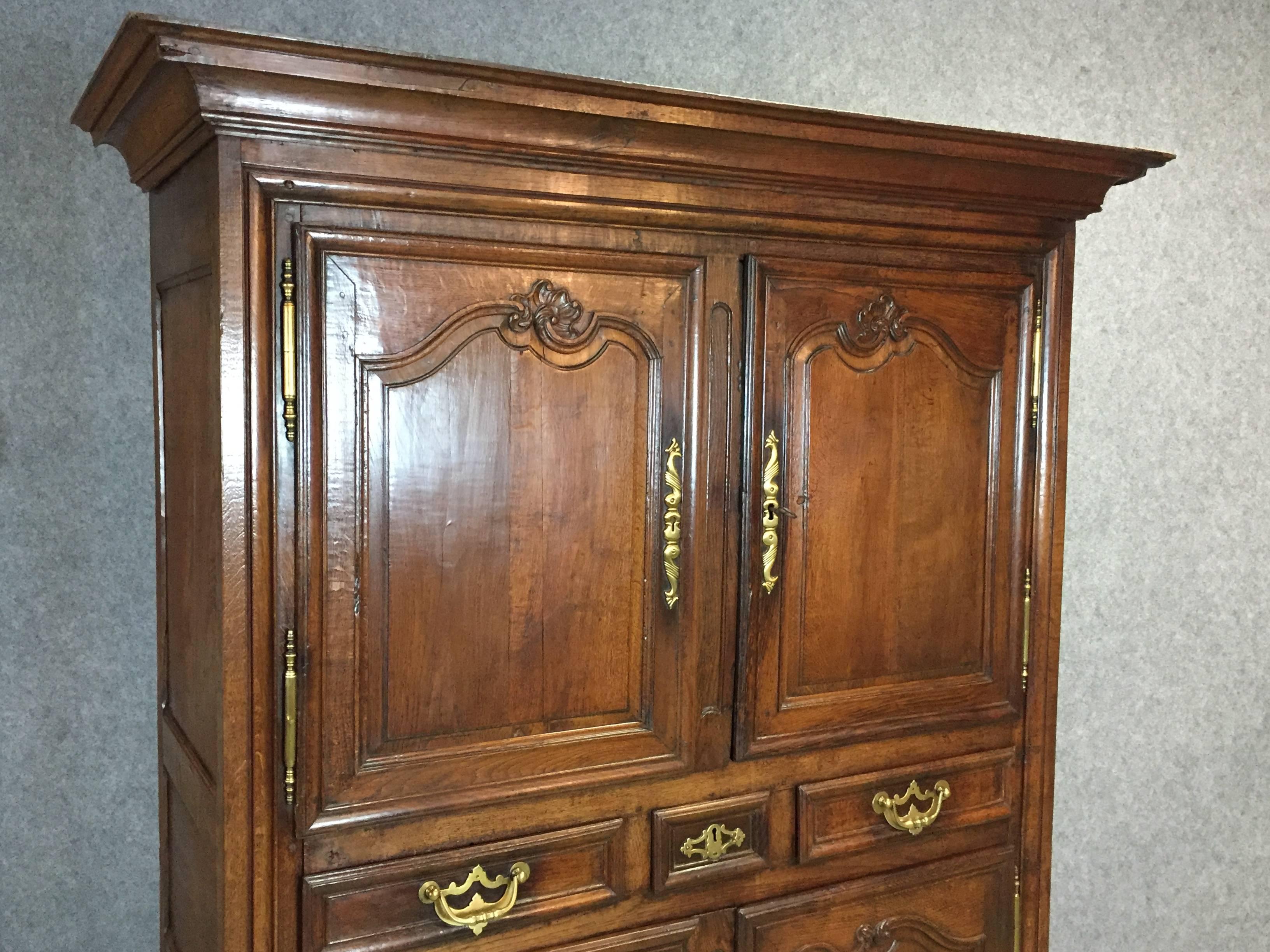 18th Century Louis XIV Oak Buffet Four Doors For Sale 5