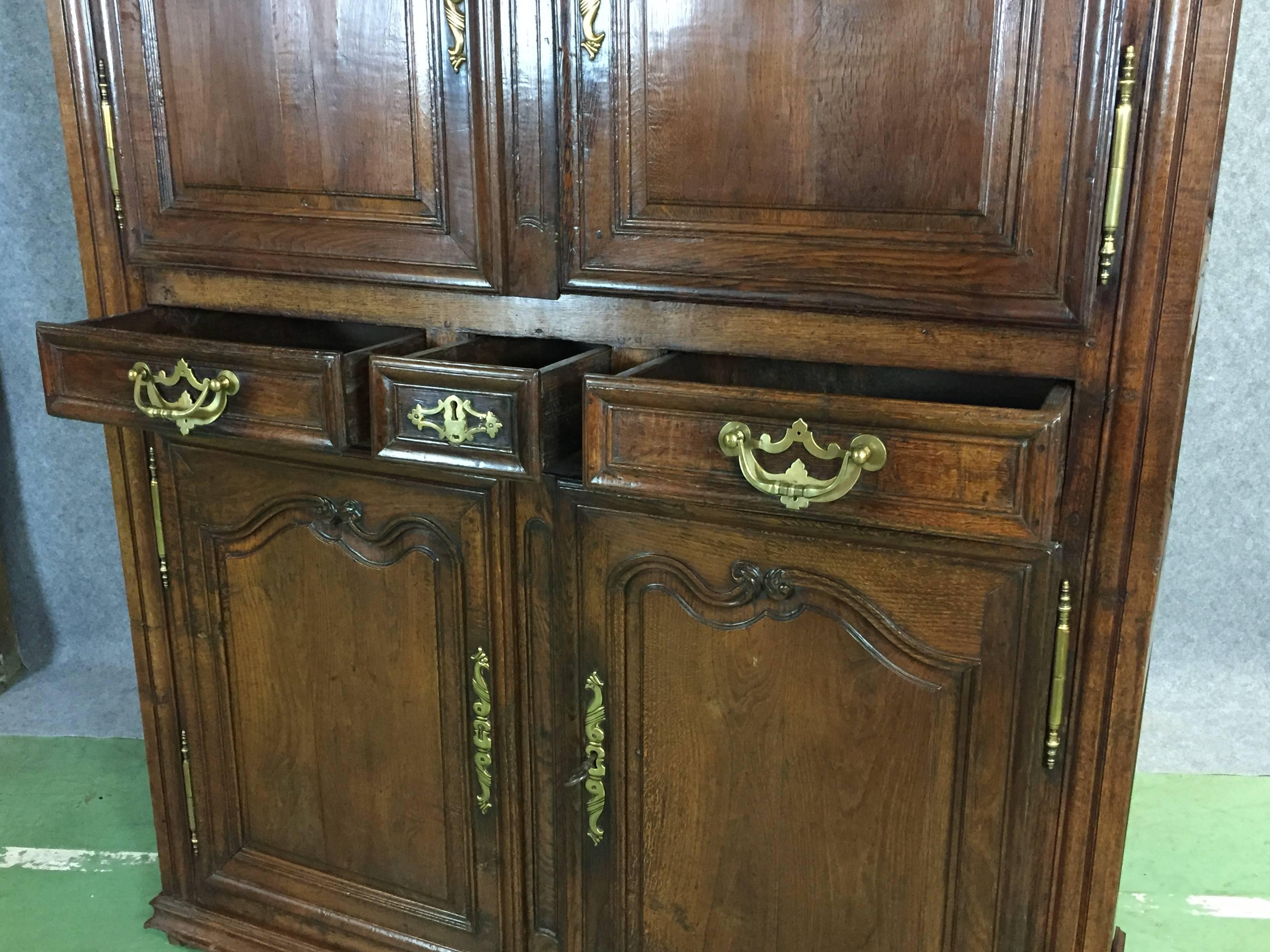 18th Century Louis XIV Oak Buffet Four Doors For Sale 1