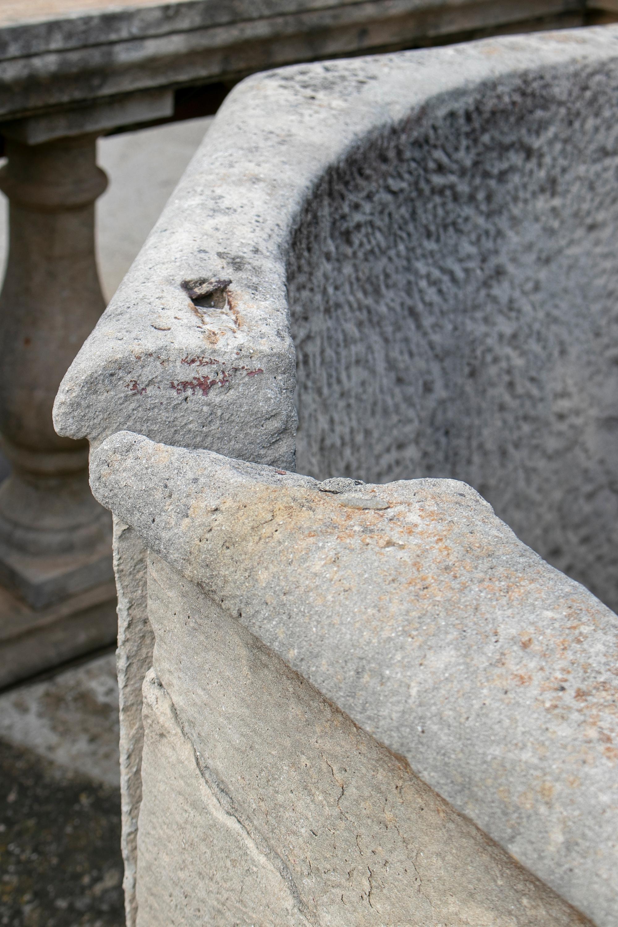 19th Octagonal Stone Wellhead with Family Emblems and Inscription 2