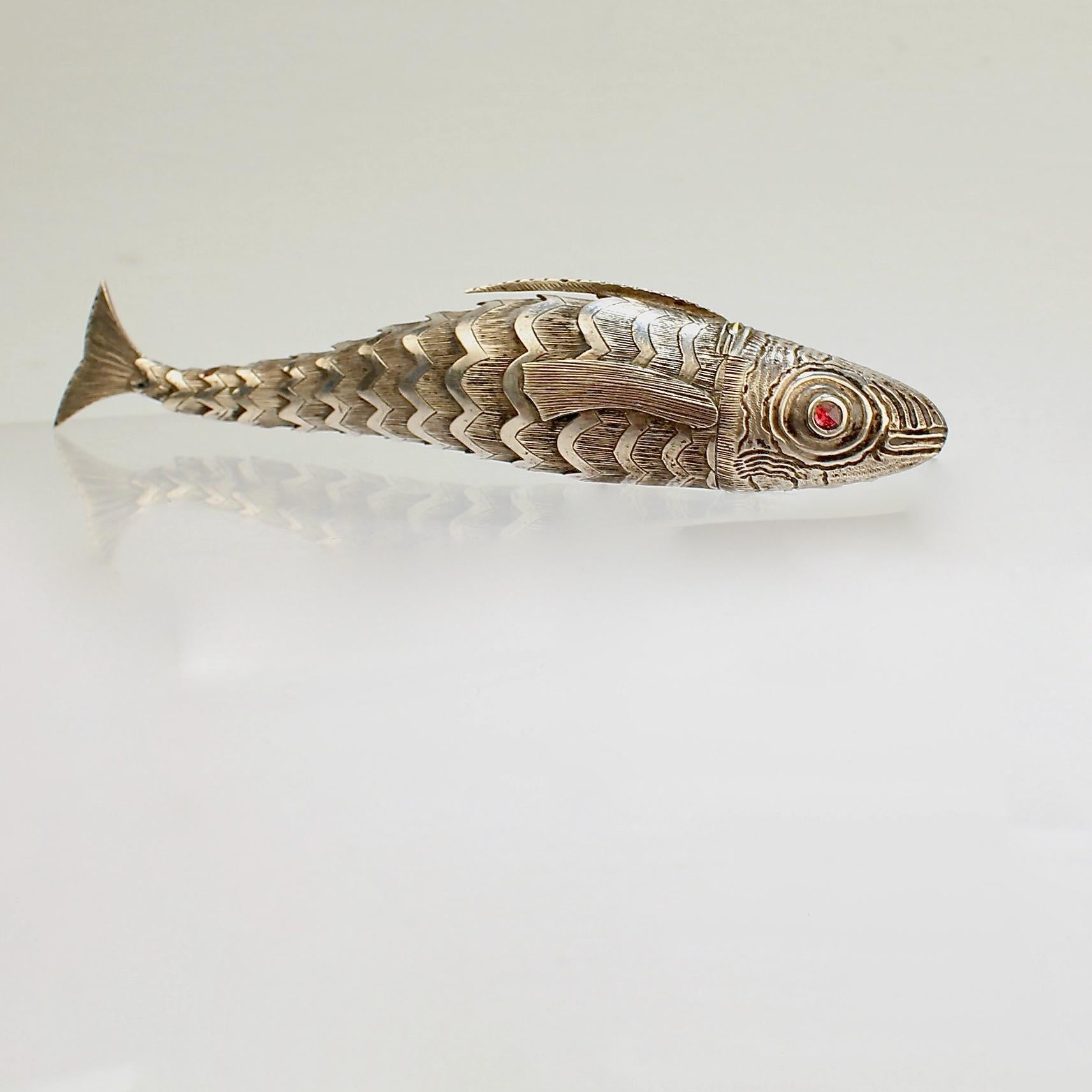 George II 18th or 19th Century Continental Articulated Fish Form Silver Vinaigrette Box