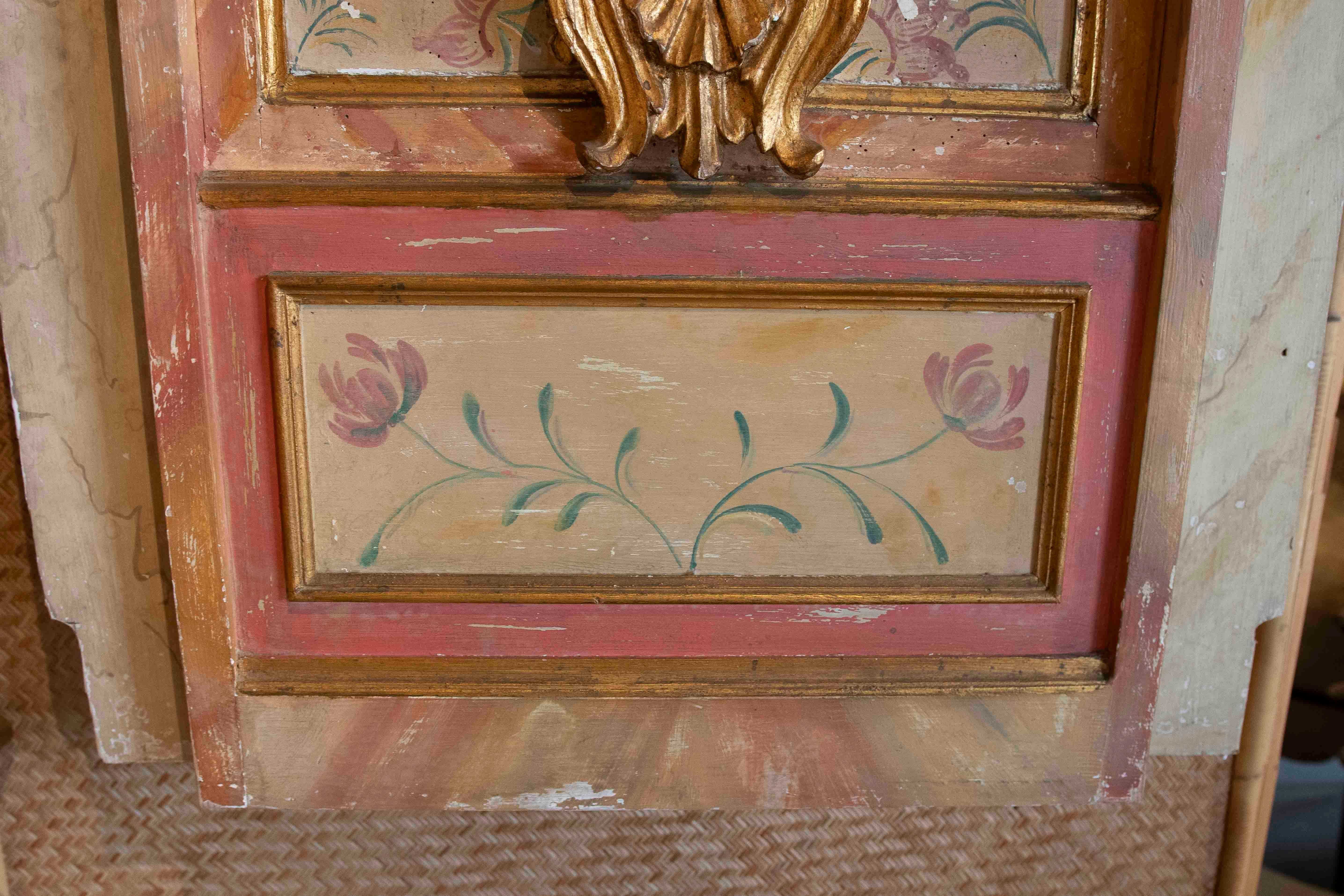 Wood 18th Pair of Italian Painted and Gilded Niches For Sale