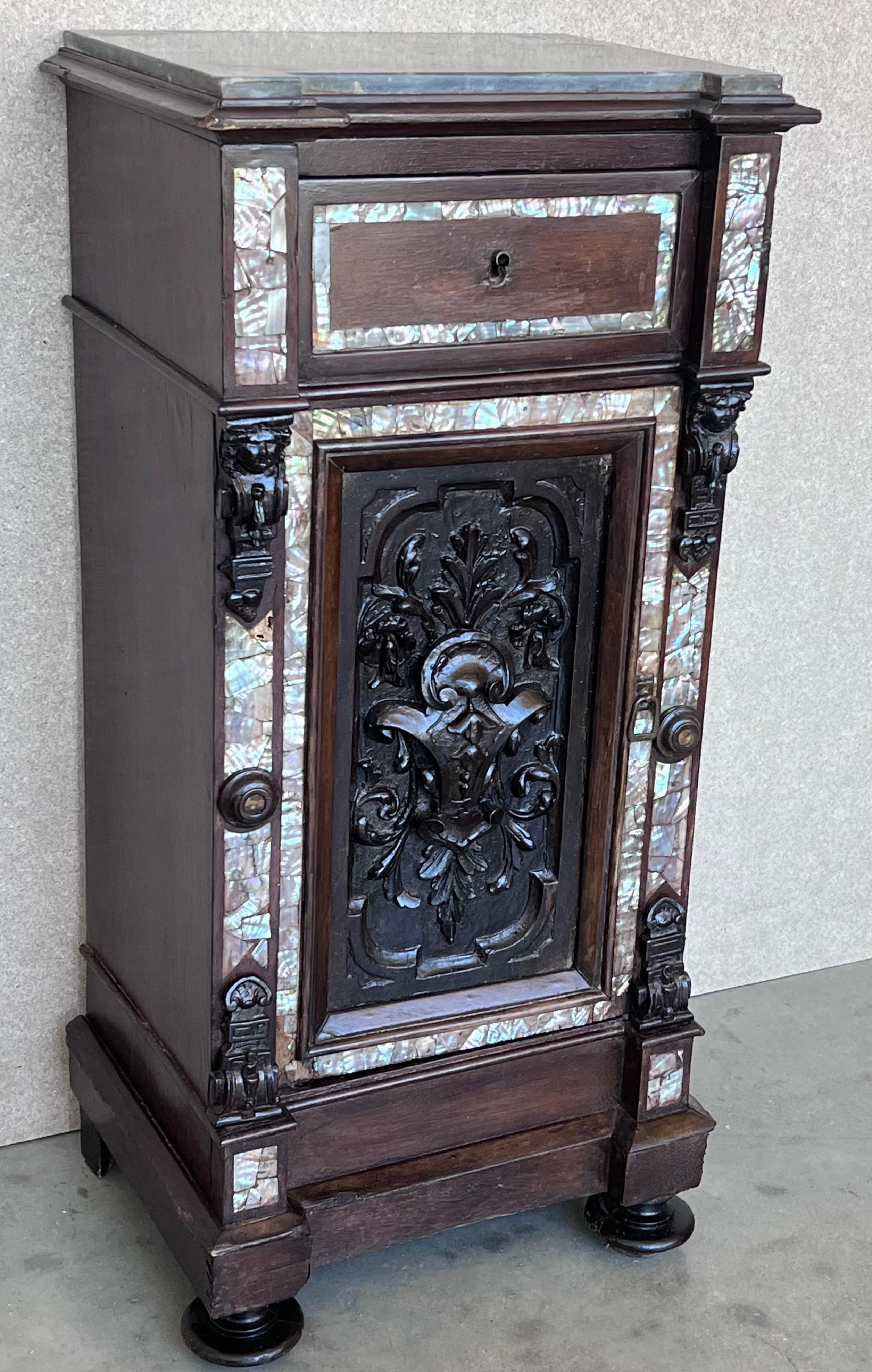 Baroque 18th Pair of Spanish Walnut Nightstands with Marble Top and Inlays For Sale