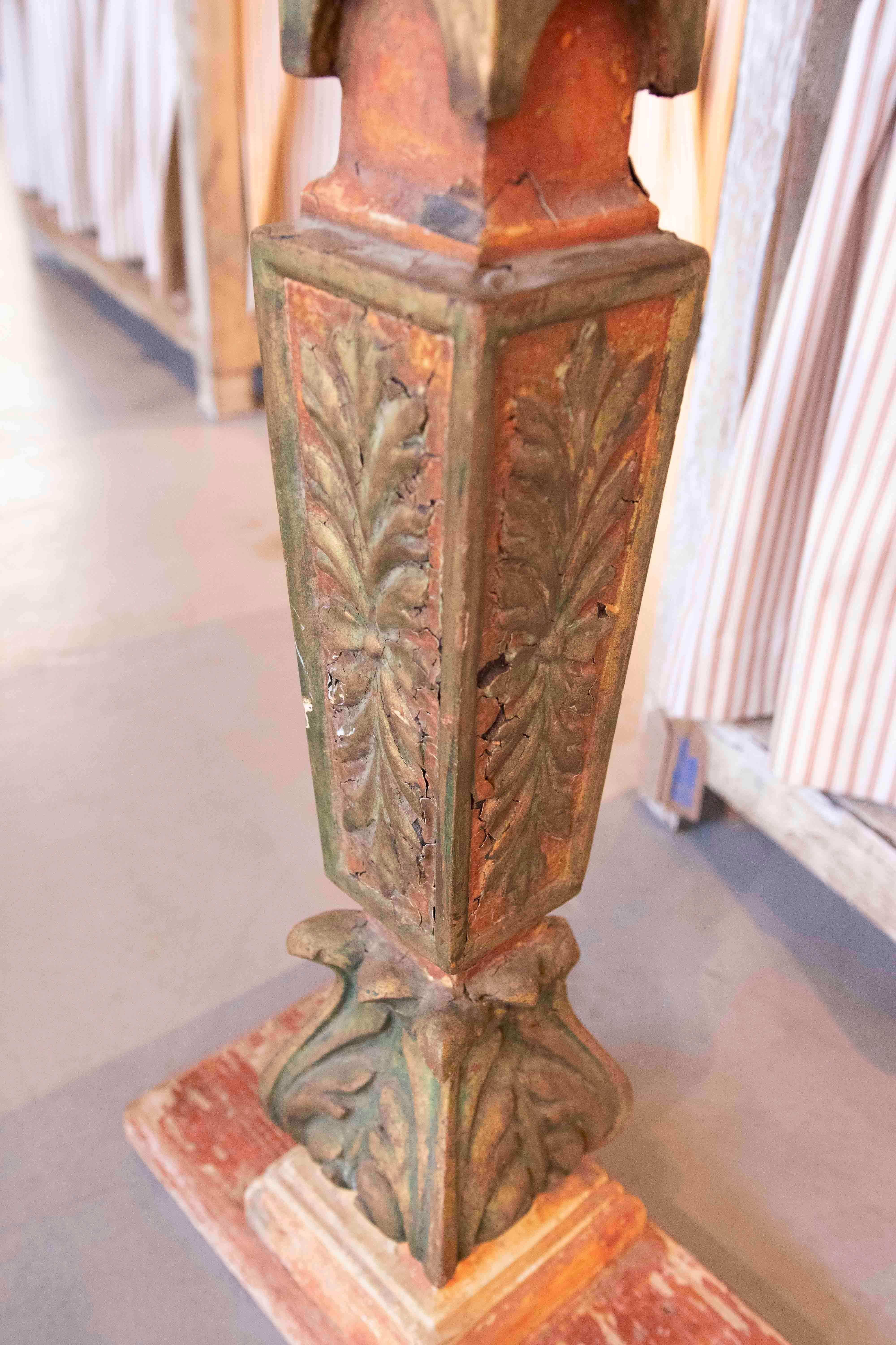 18th Polychrome Baroque Mass Lectern in Carved Wood For Sale 4