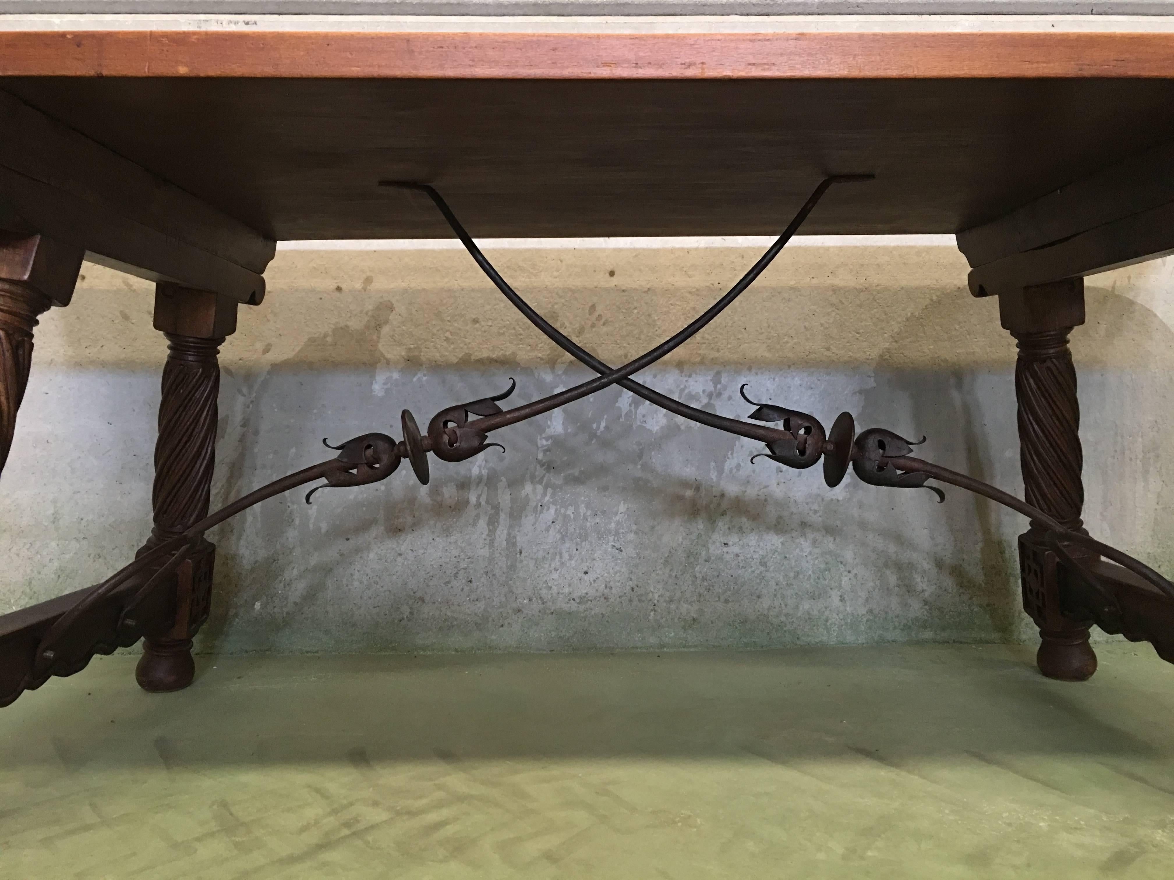 18th Spanish Refectory Desk Table with Solomonic Legs and Iron Stretcher 6