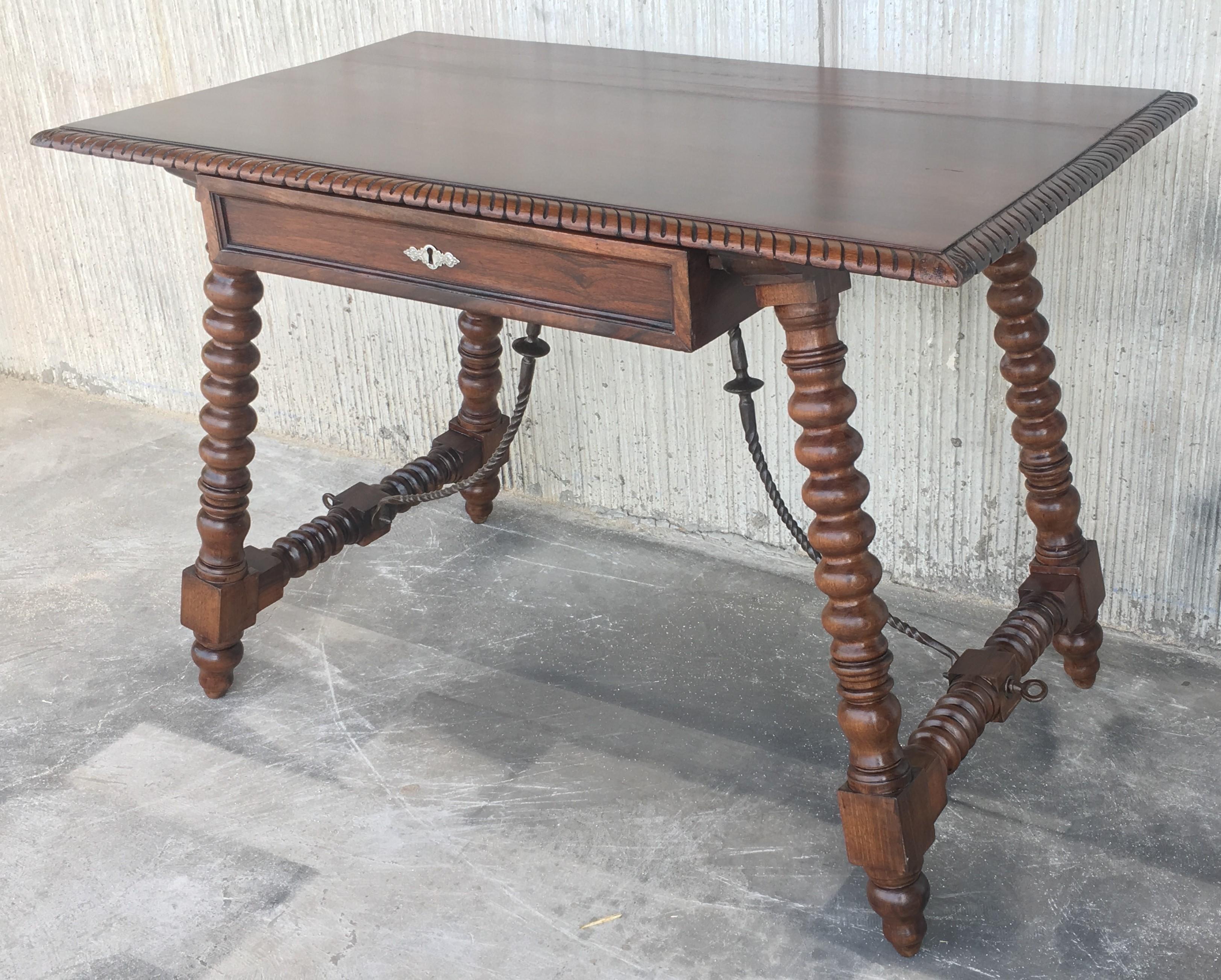 18th Spanish Revival Refectory Desk Table with One Drawer In Excellent Condition In Miami, FL