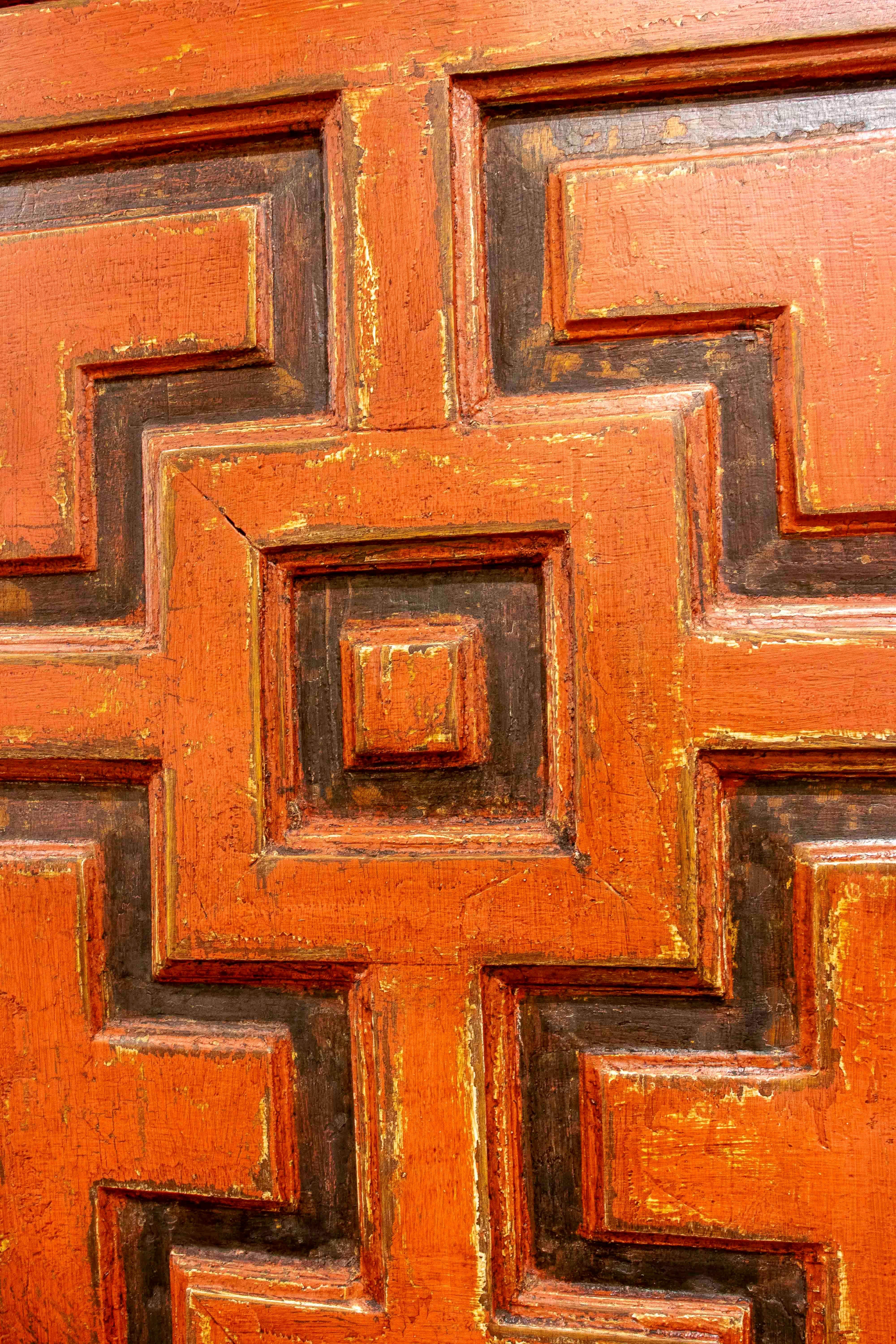 18. Spanischer Stil Antiker polychromer Holzschrank in Rot im Angebot 4