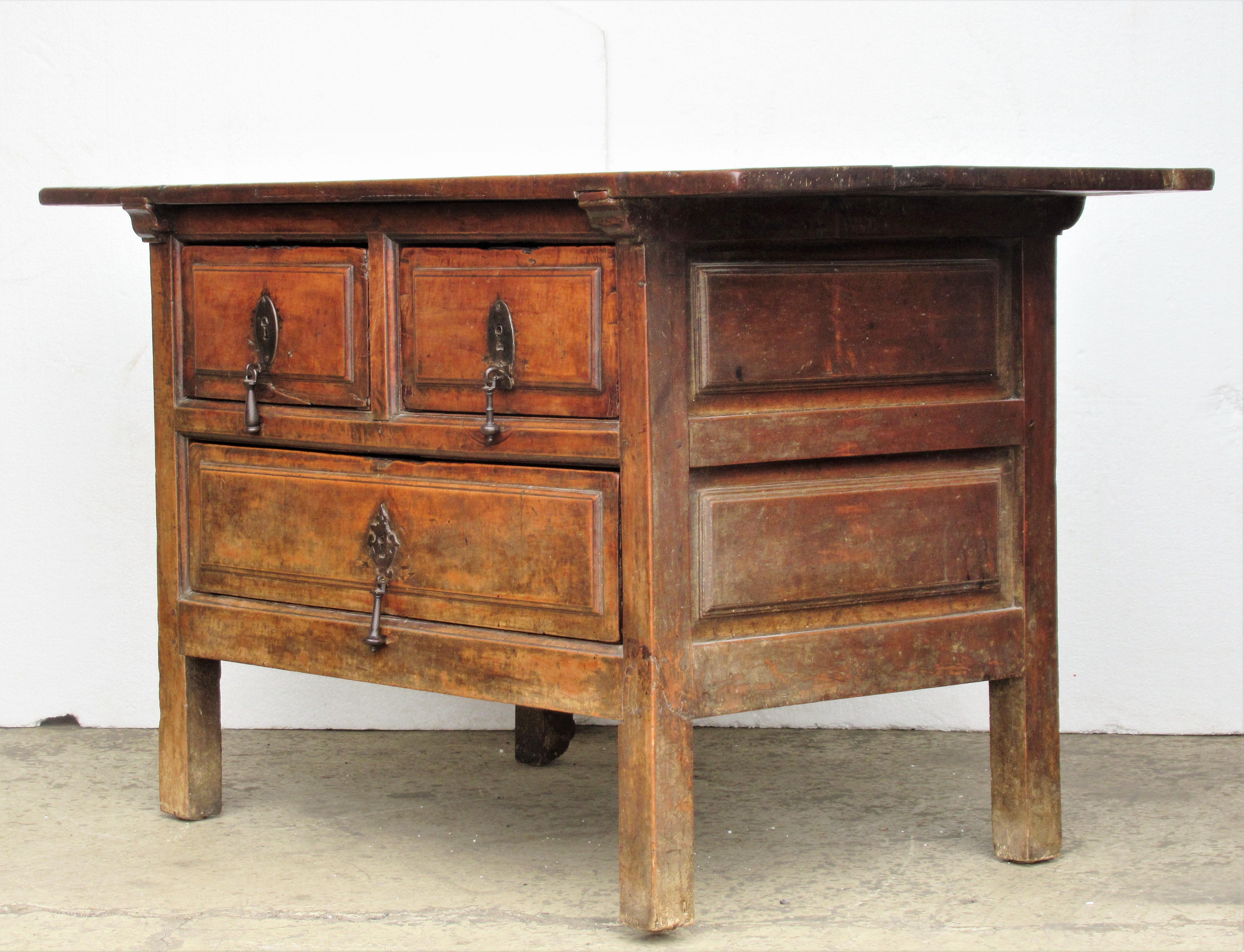 17th Century Spanish Walnut Three-Drawer Work Table 13