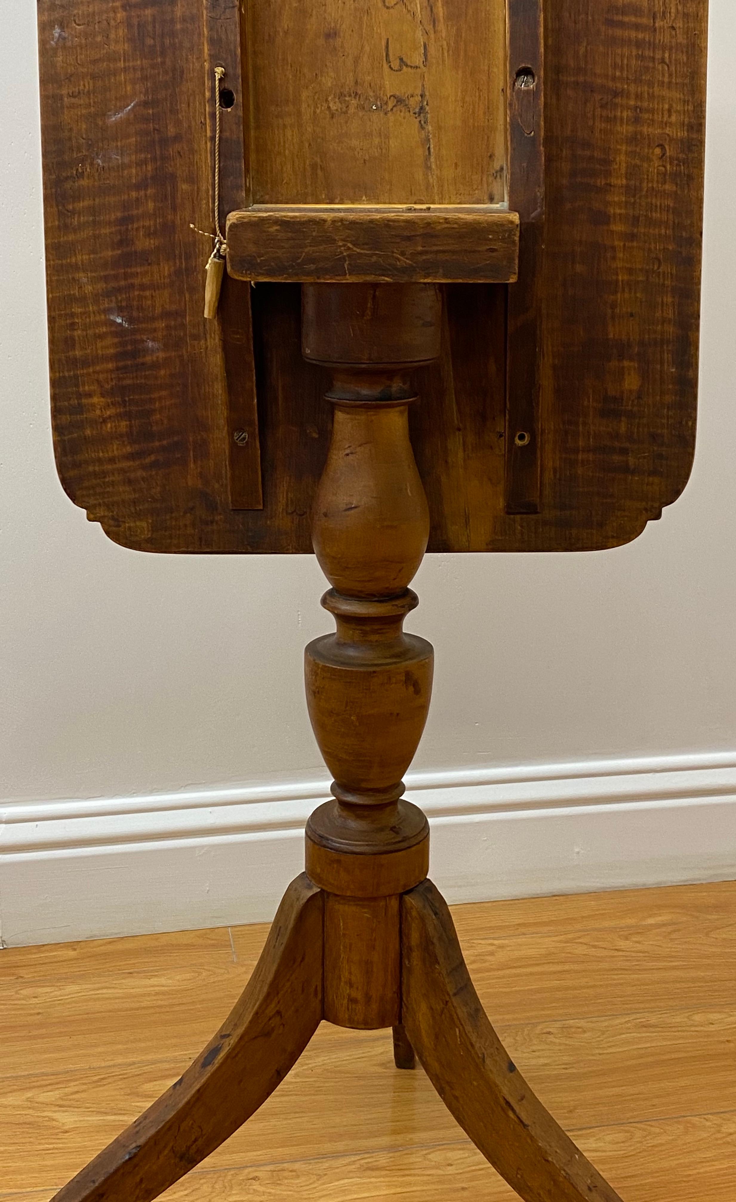 18th to 19th Century American Curly Maple Tilt Top Candlestick Table For Sale 5