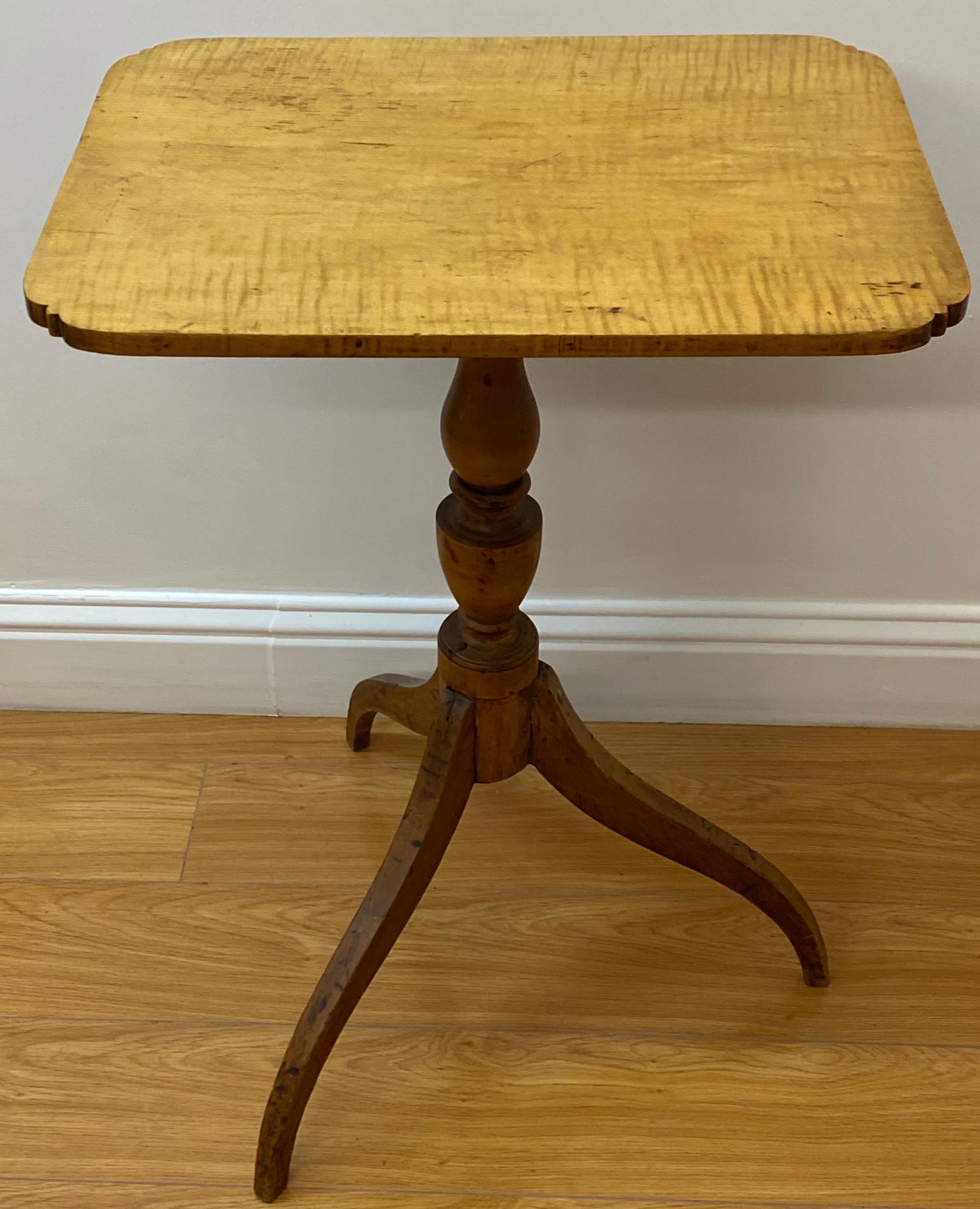 18th to 19th Century American Curly Maple Tilt Top Candlestick Table In Good Condition For Sale In San Francisco, CA