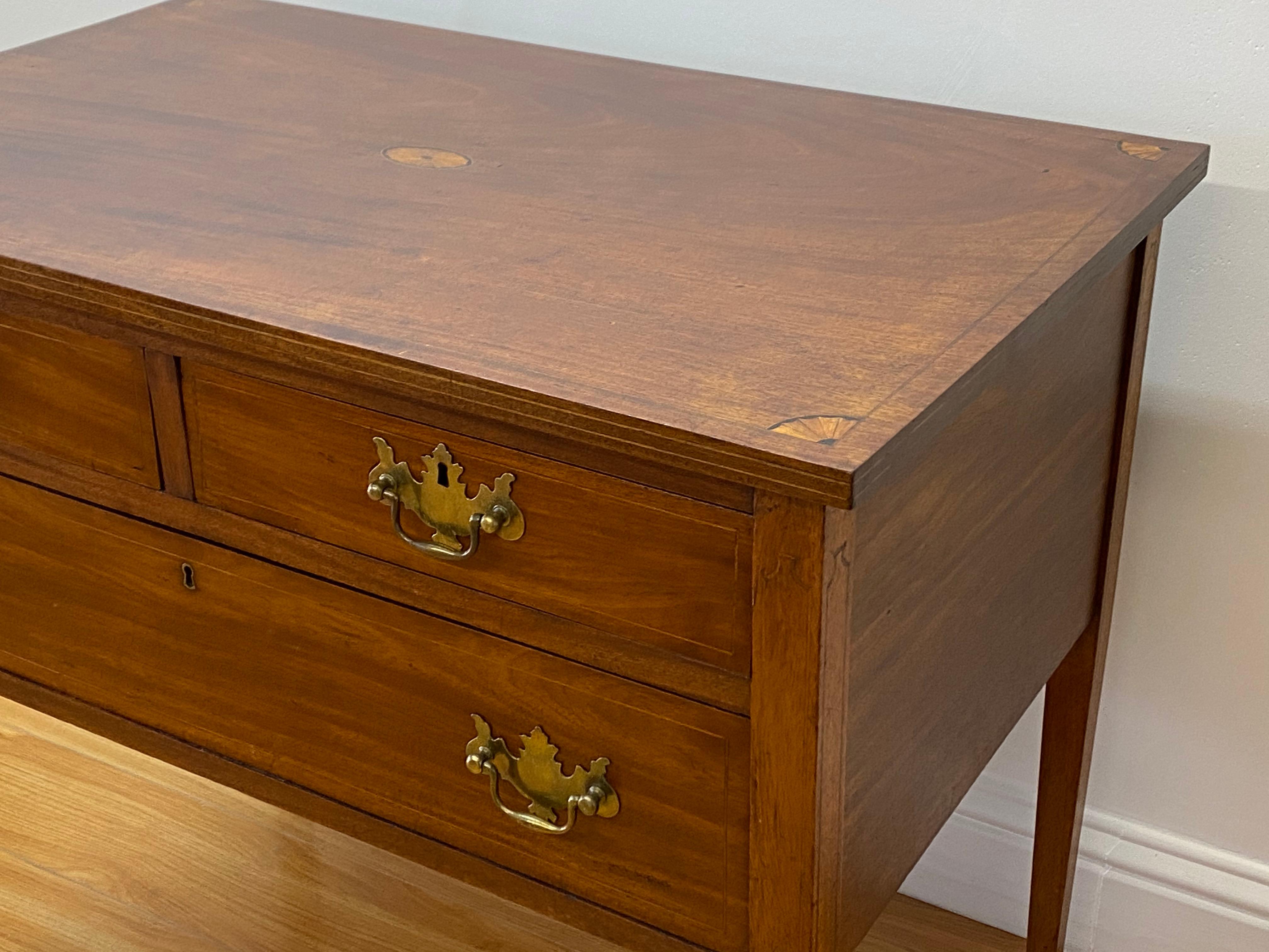 18th-19th Century Mahogany Federal Chest of Drawers 5