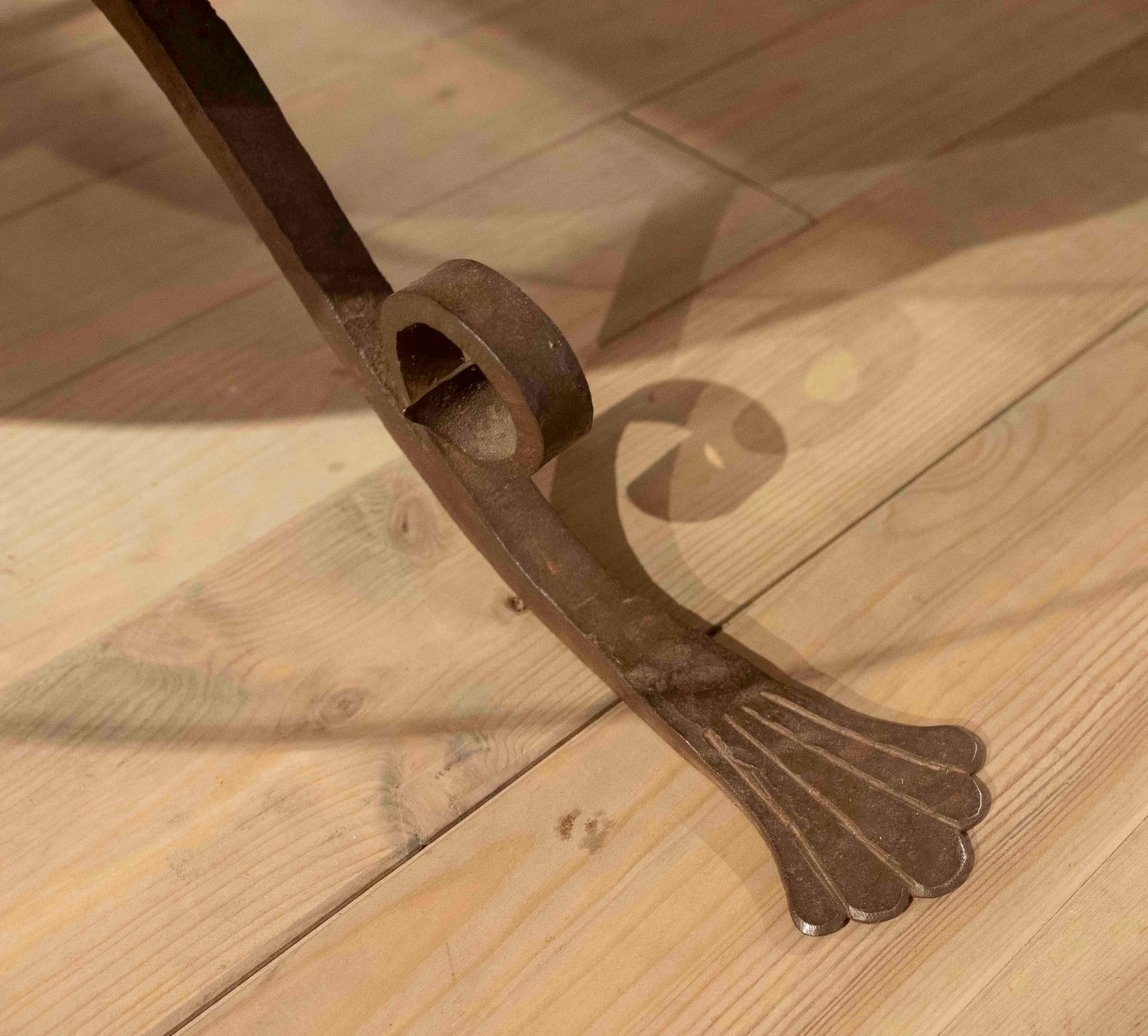 Table d'exposition à deux niveaux en Wood, verre et laiton, France, 18e siècle. en vente 3