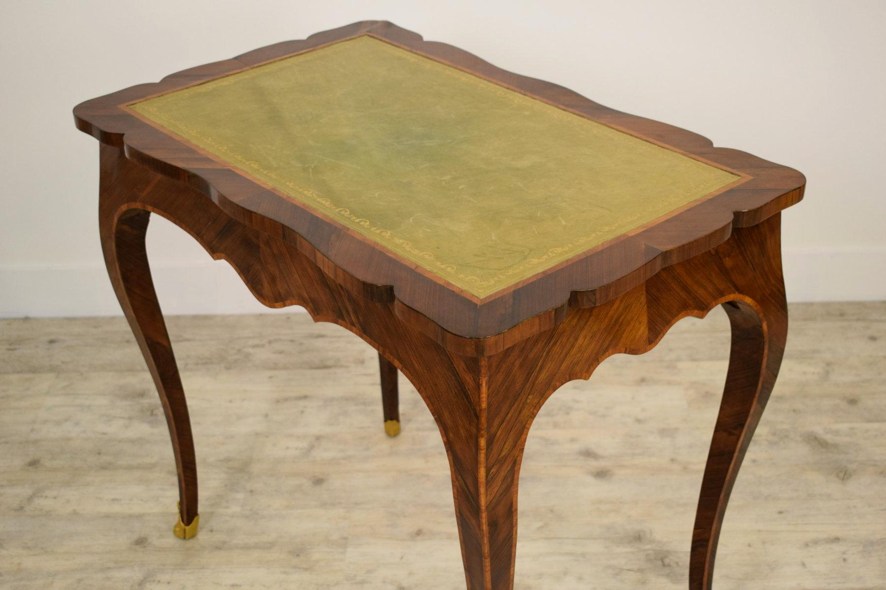 18th Century Veneered and Inlaid Wood Italian Louis XV Writing Desk For Sale 7