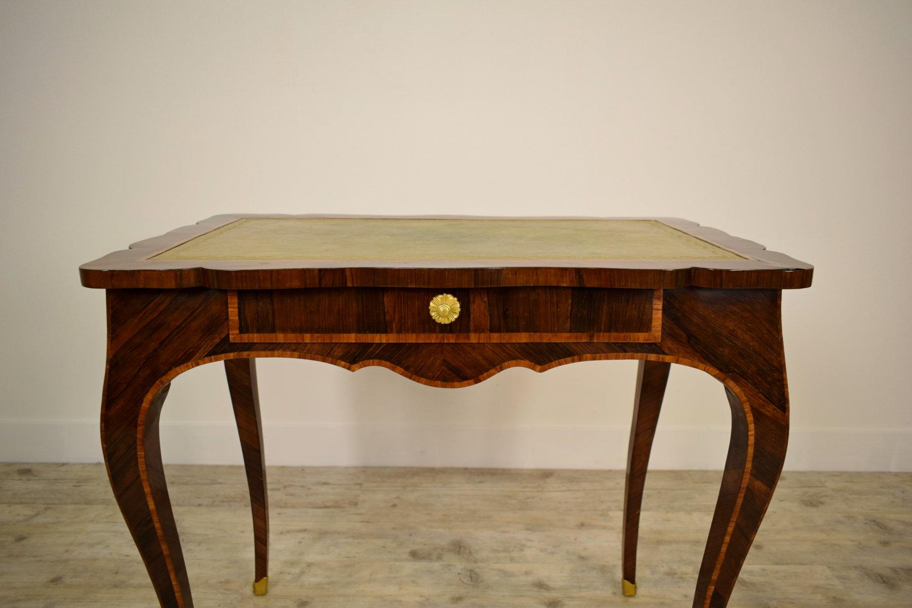 18th Century Veneered and Inlaid Wood Italian Louis XV Writing Desk For Sale 13