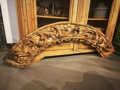 18th Wooden Relief Carved in Gilded Wood with Acanthus Leaf