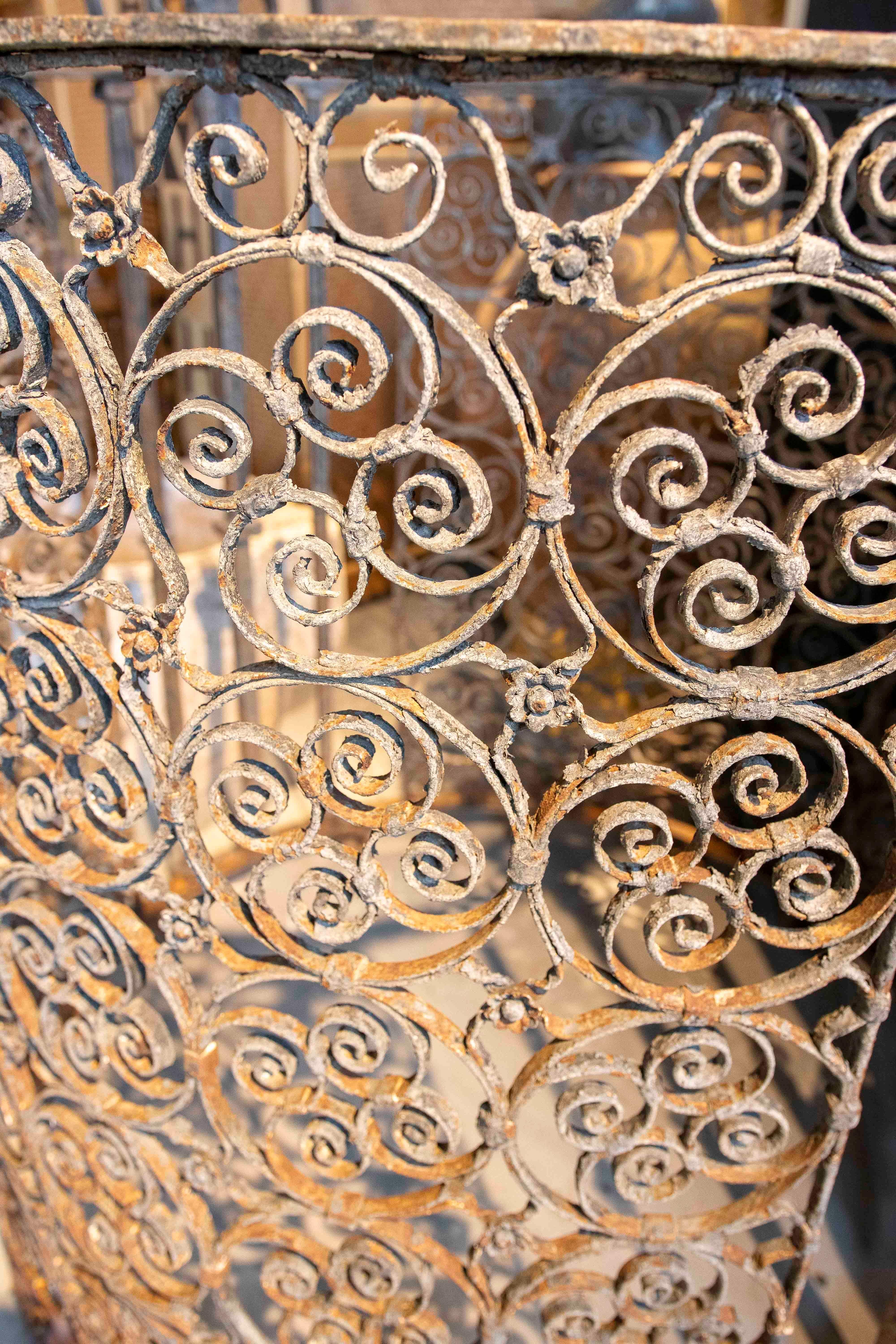 18th Wrought Iron Well with Lantern and Scrollwork For Sale 8