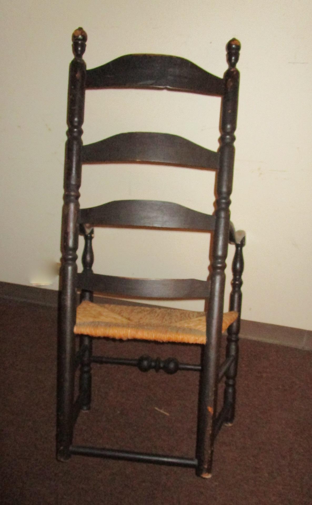 18thc American Stenciled Ladderback Chair with Rush Seat and Original Finish For Sale 4