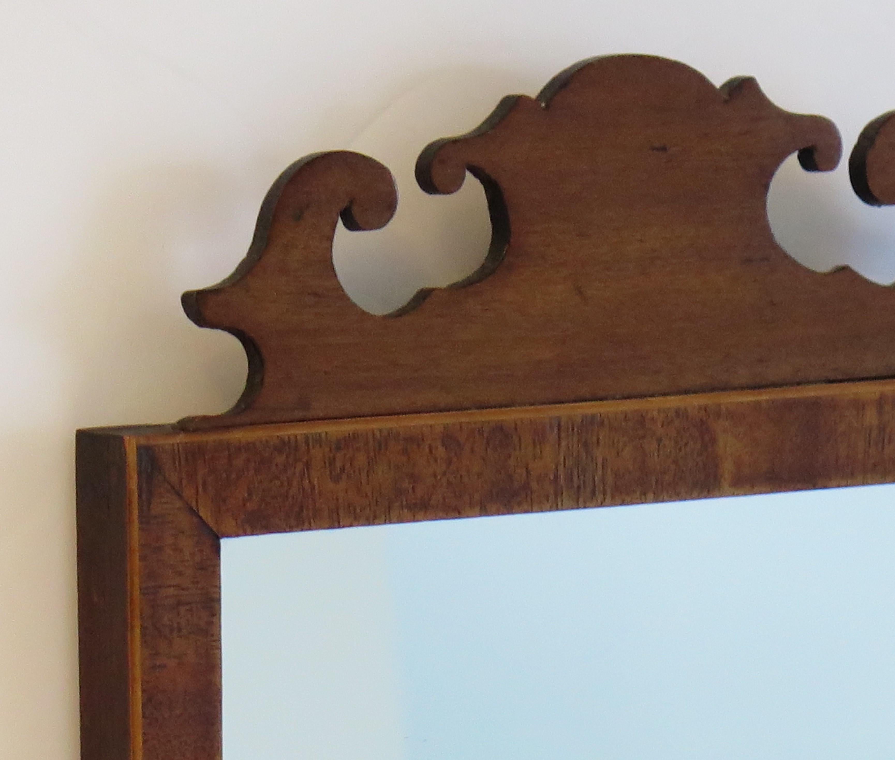 18thC Antique small Wall Mirror very good detail, English Circa 1770 For Sale 1