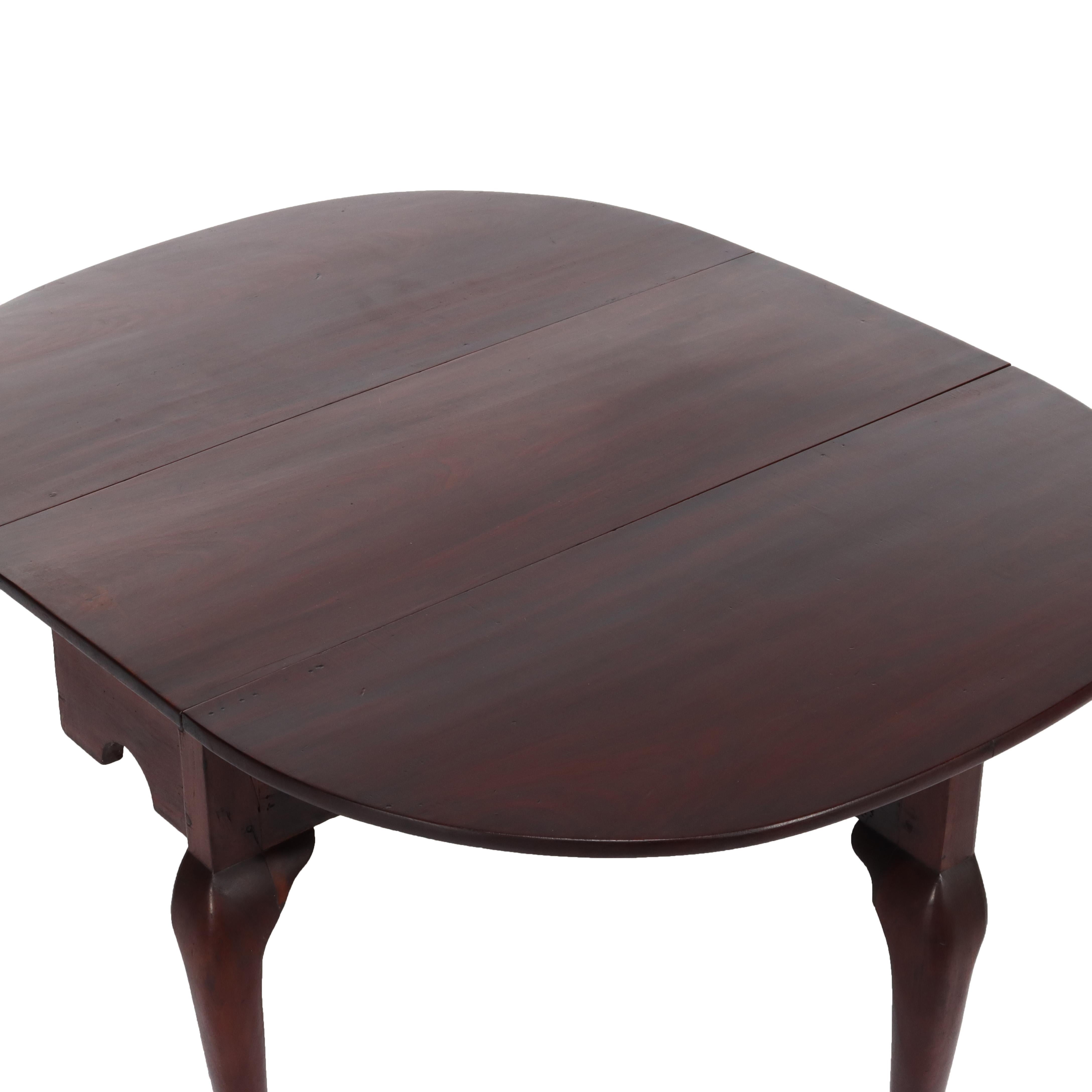 18thC Chippendale Mahogany Drop Leaf Shoe Foot & Gate Leg Table For Sale 9