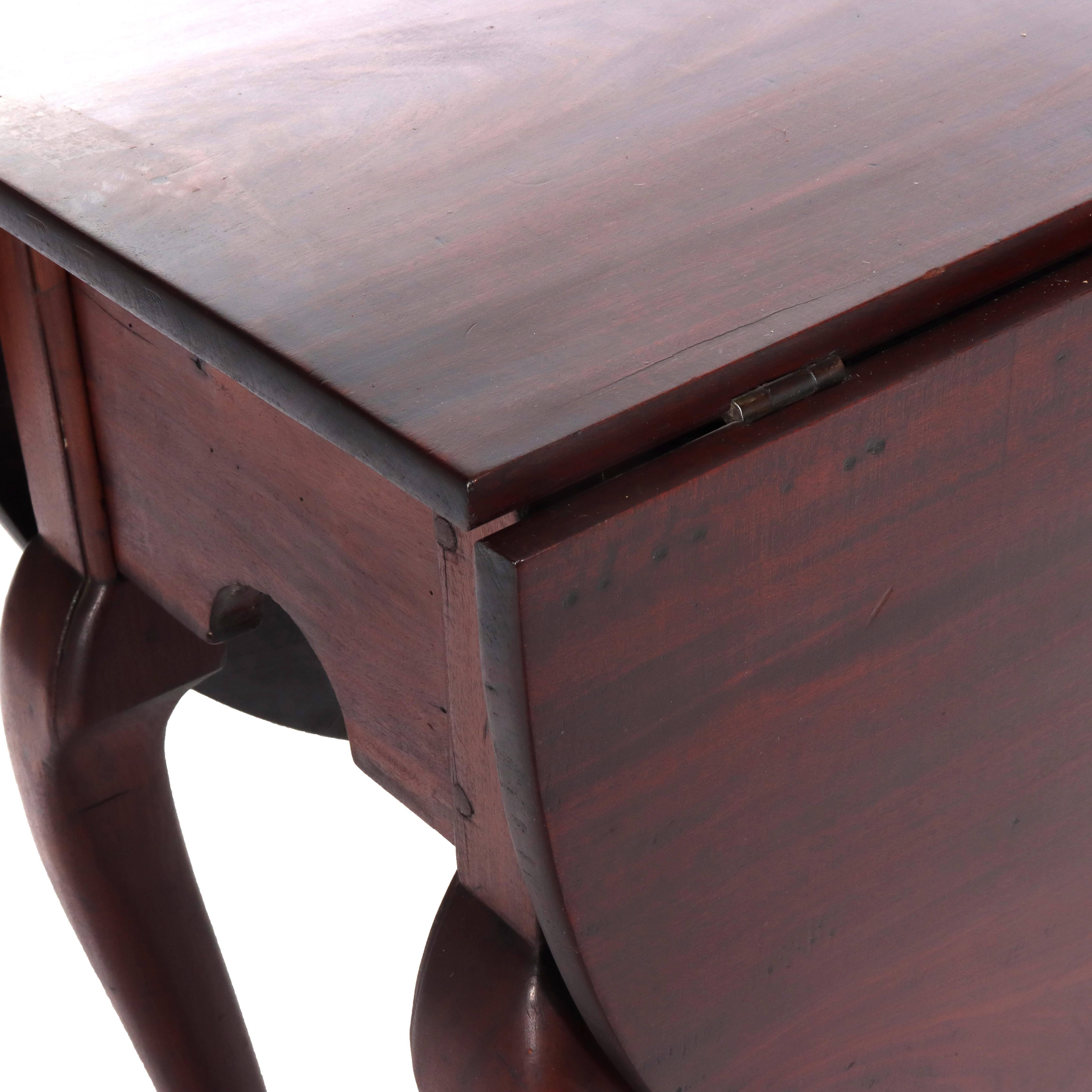 18th Century and Earlier 18thC Chippendale Mahogany Drop Leaf Shoe Foot & Gate Leg Table For Sale