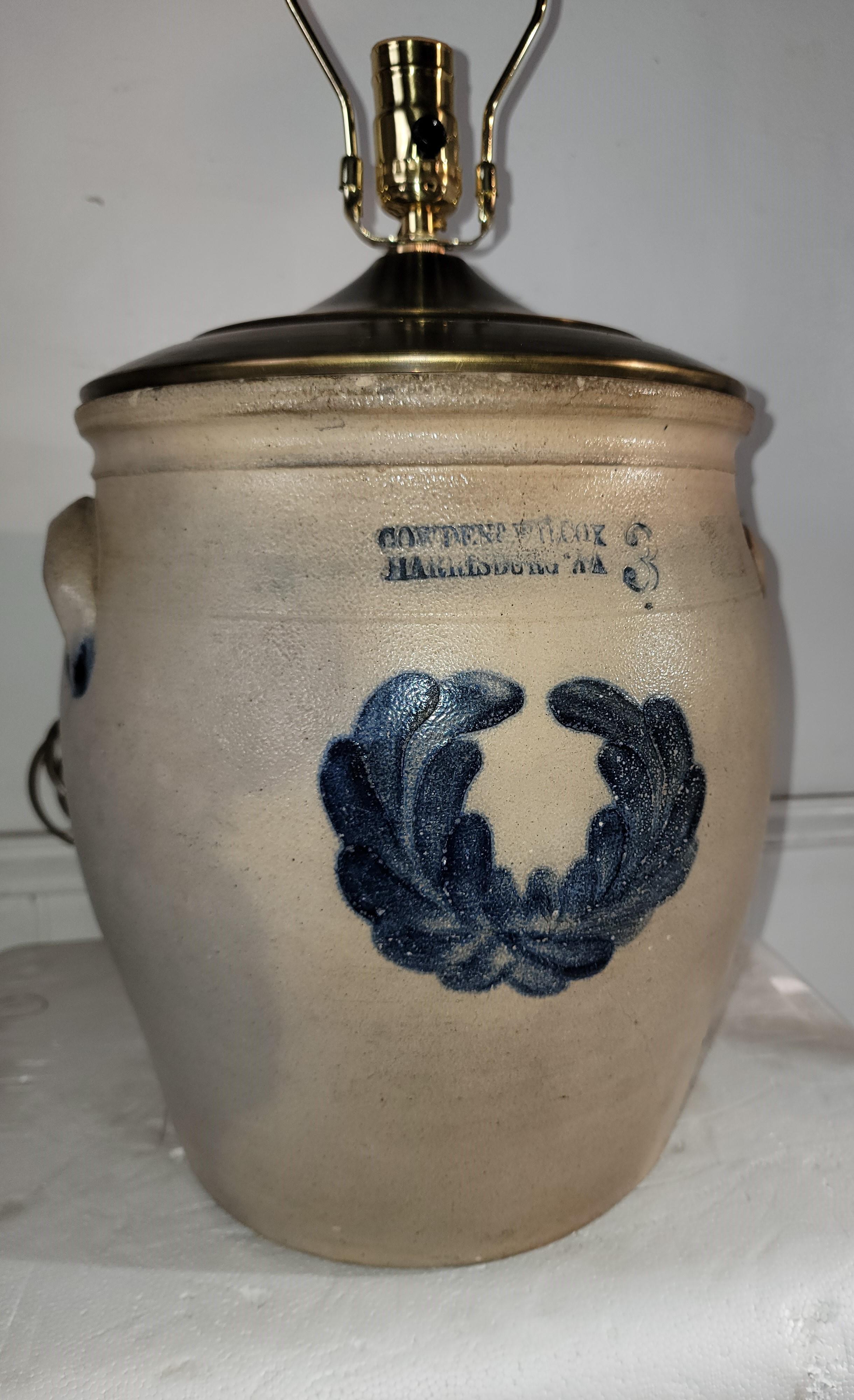 Lampe de bureau du 18e siècle en pierre de vache et Wilcox décorée à 3gals Bon état - En vente à Los Angeles, CA