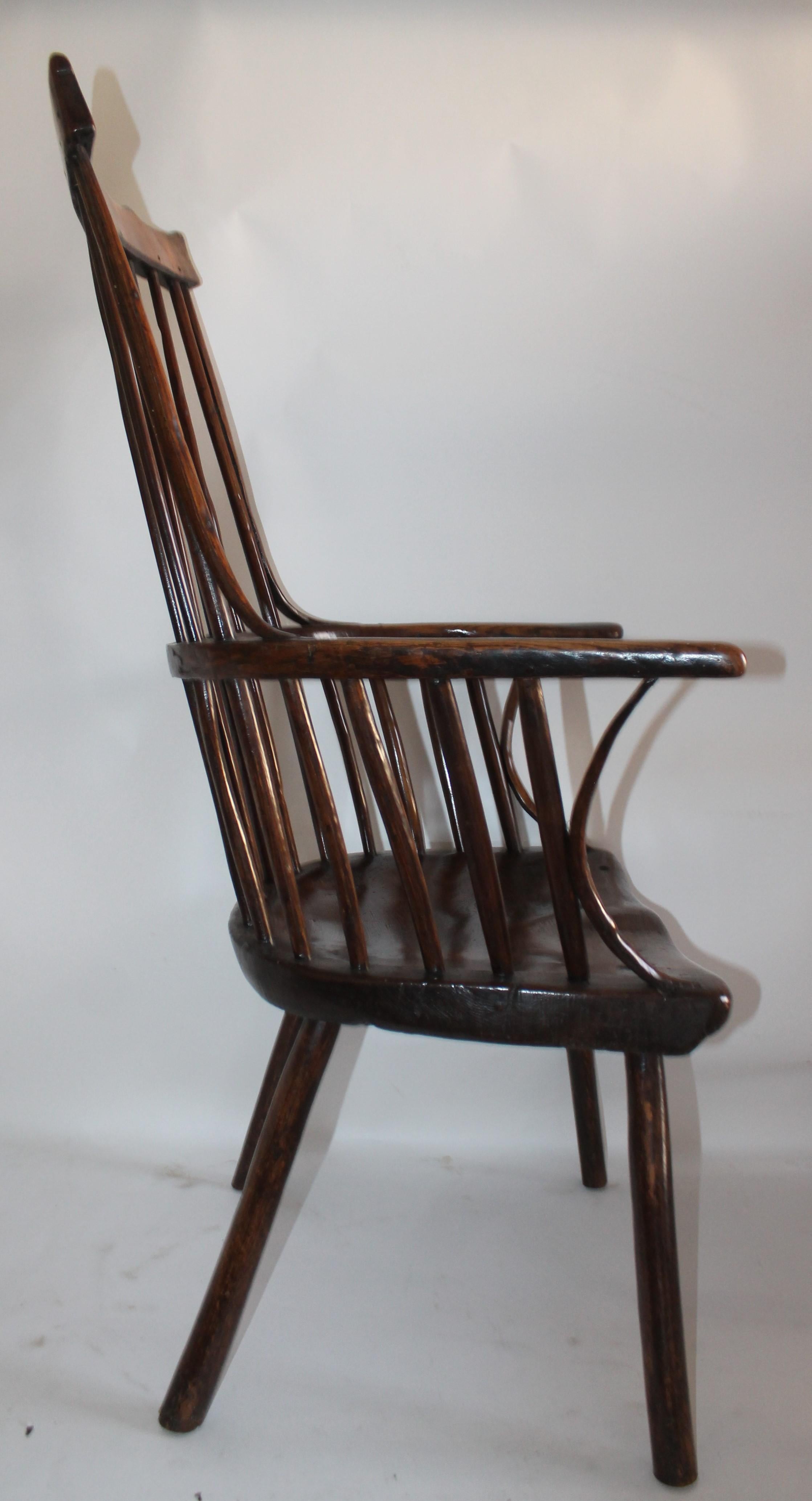 18th Century English Extended Arm High Back Windsor Chair 1