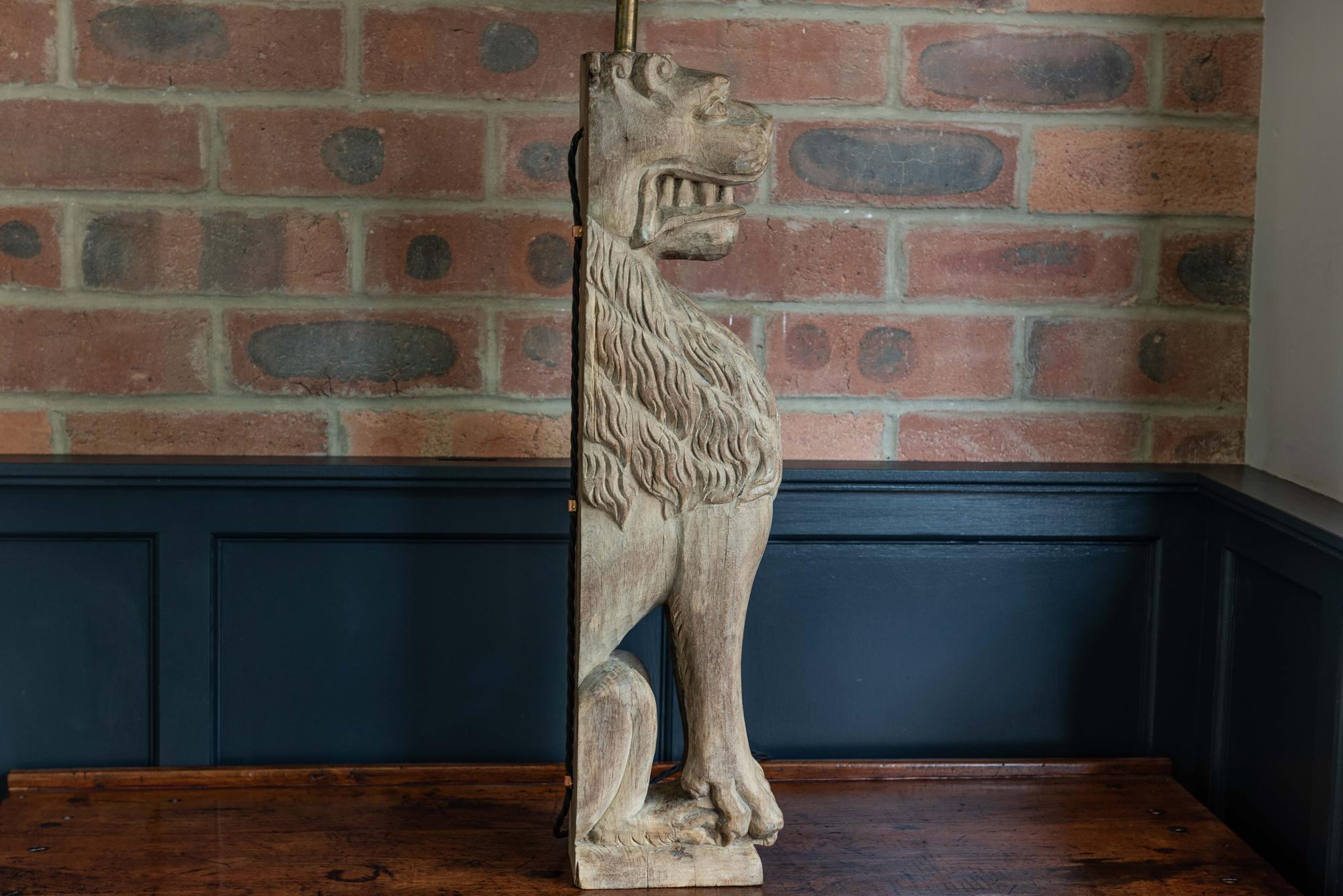 18th Century English Large Carved Oak Lion Table Lamp For Sale 7