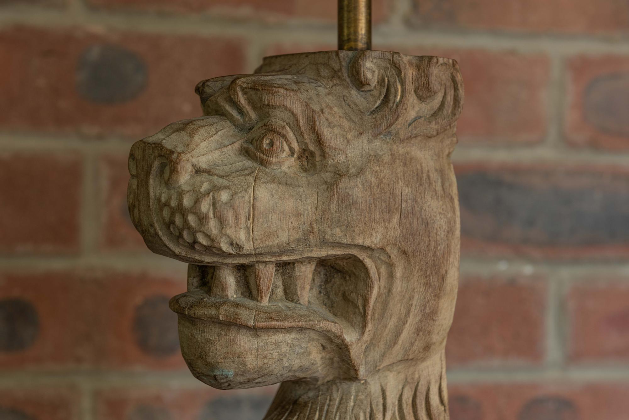 18th Century English Large Carved Oak Lion Table Lamp In Good Condition For Sale In Staffordshire, GB