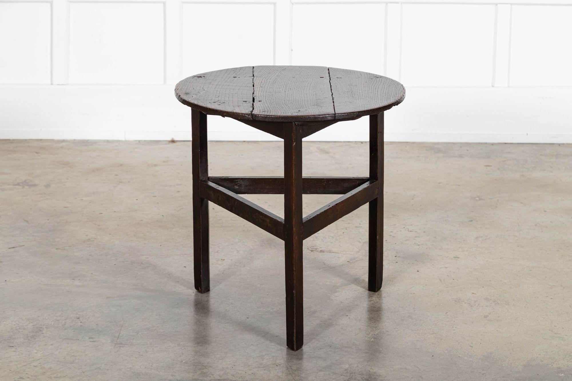 18thC English Oak Cricket Table For Sale 6